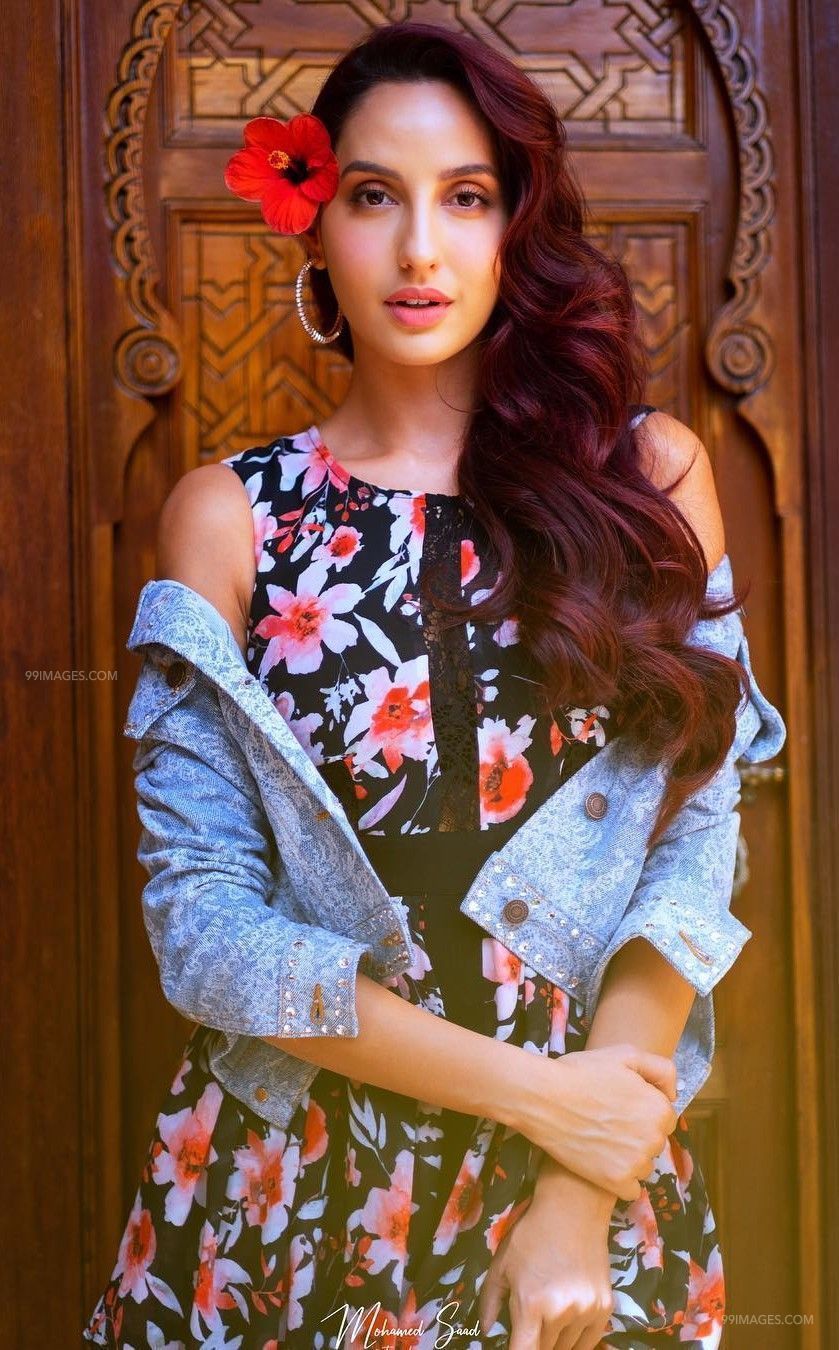 Nora Fatehi Latest Hot HD Photo & Mobile Wallpaper 1080p