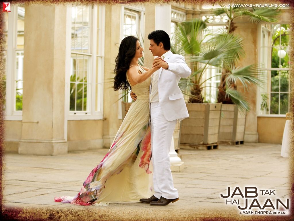 Exclusive stills and wallpaper from Jab Tak Hai Jaan