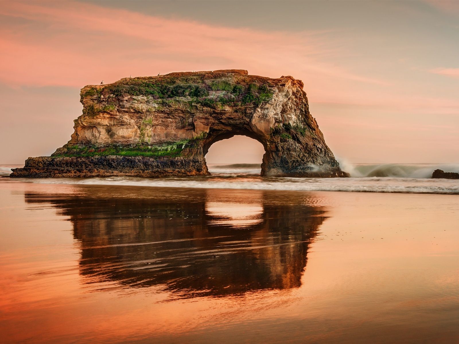 Wallpaper Santa Cruz, California, coast scenery, rock, sea