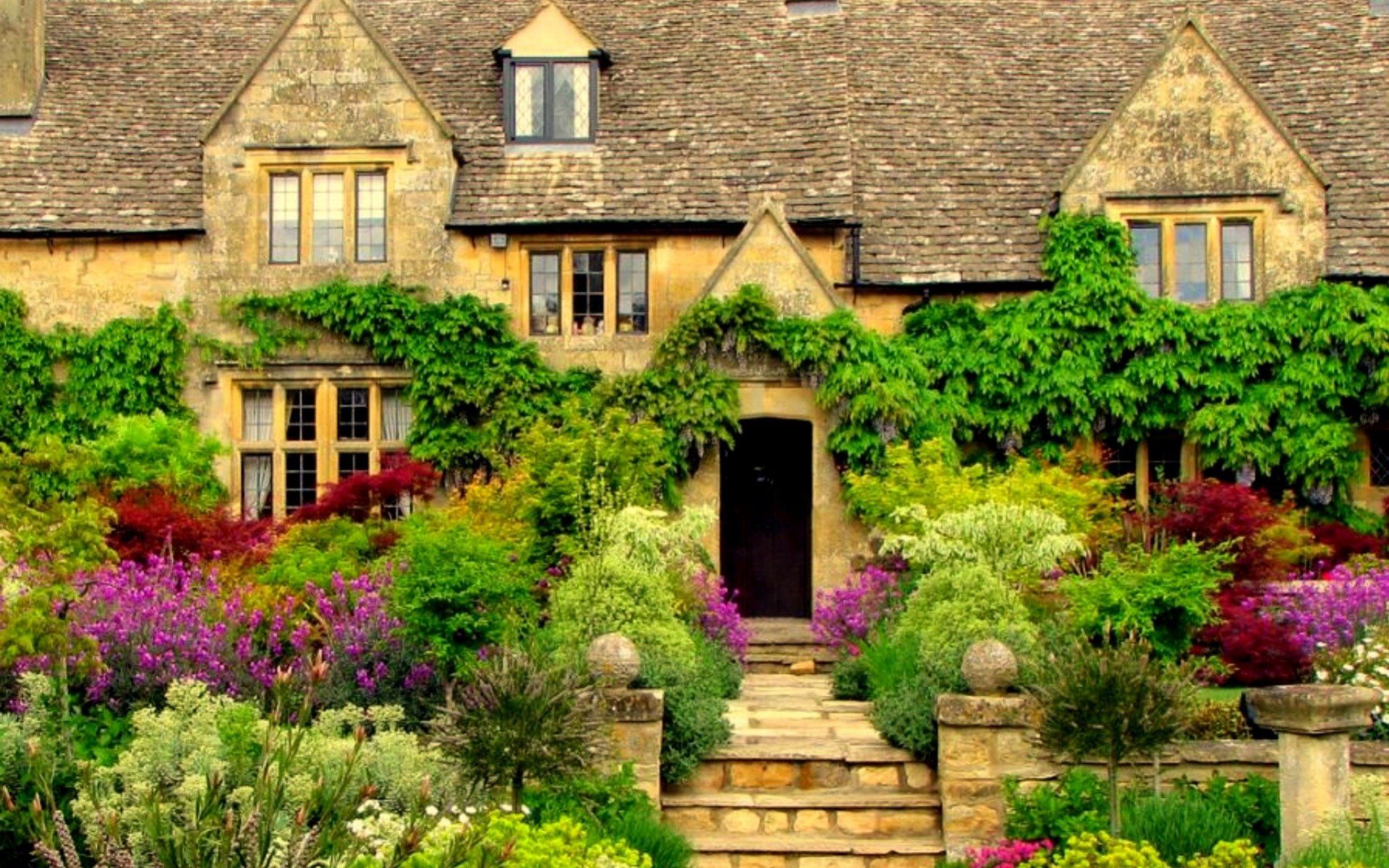 House in England at Springtime HD Wallpaper. Background Image