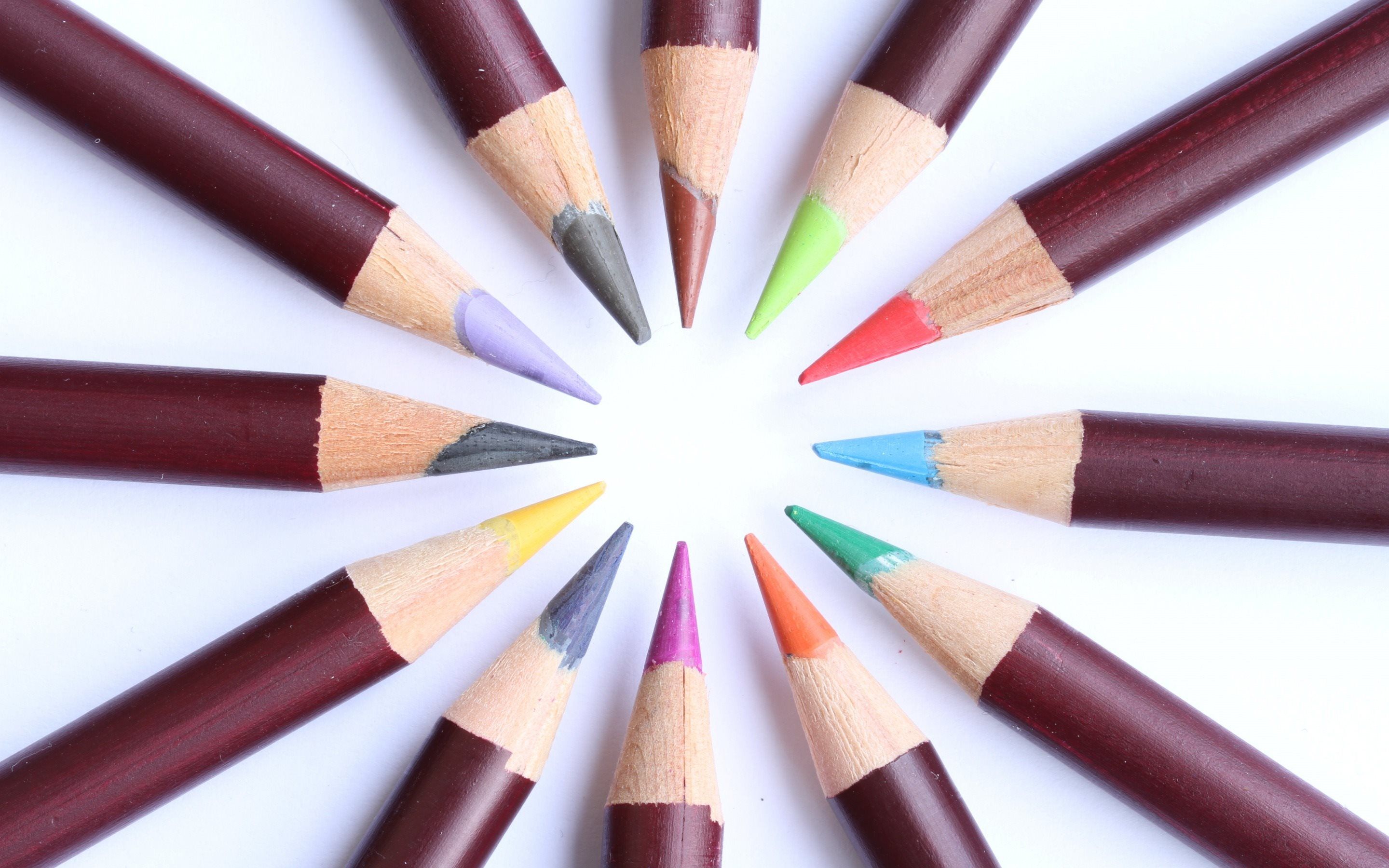 Download Wallpaper Colored Pencils, Close Up, Circle, Stationery