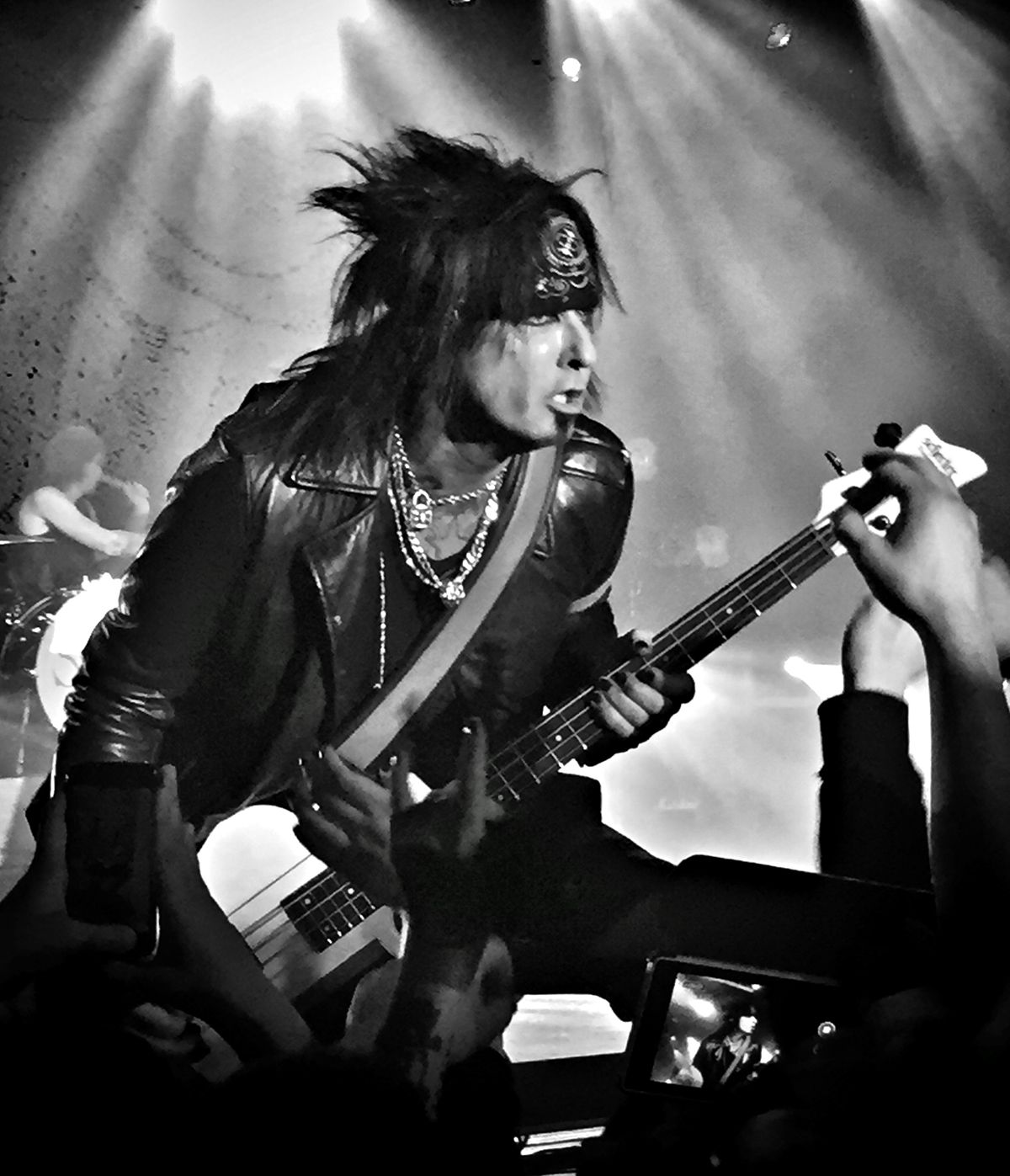 Nikki Sixx Wallpapers - Wallpaper Cave