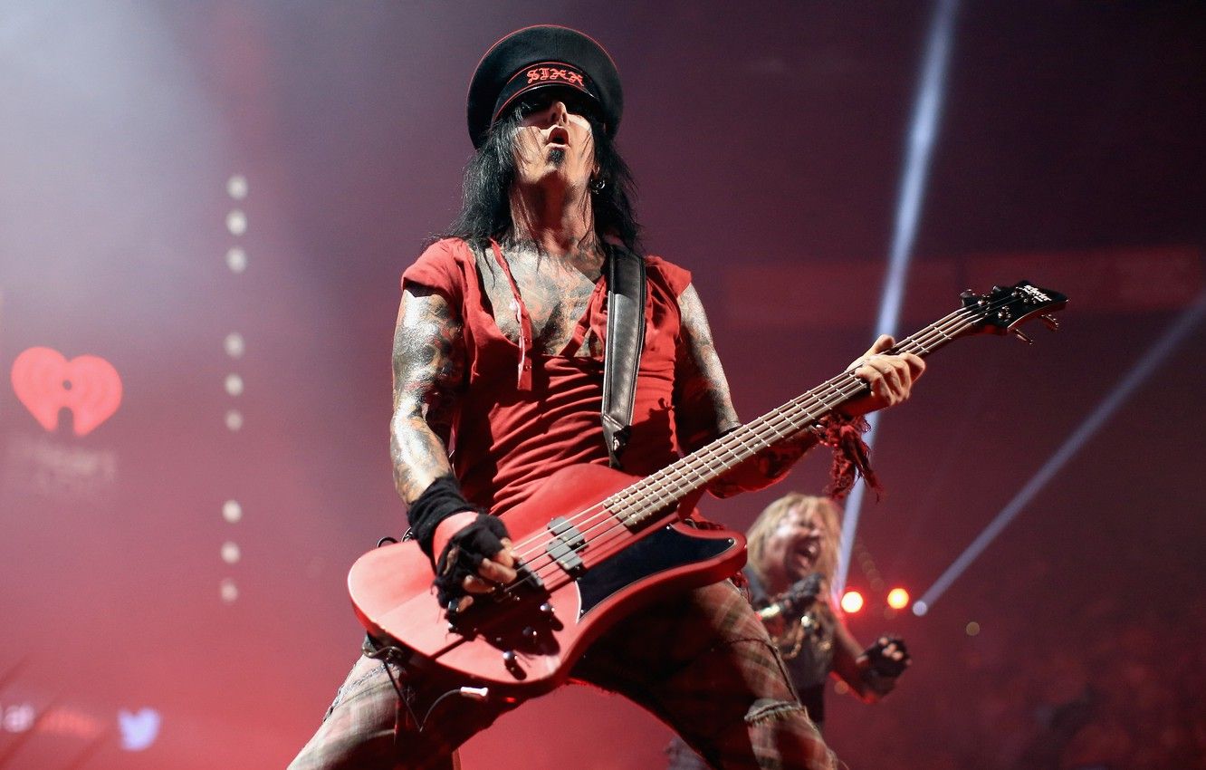 Nikki Sixx Wallpapers - Wallpaper Cave