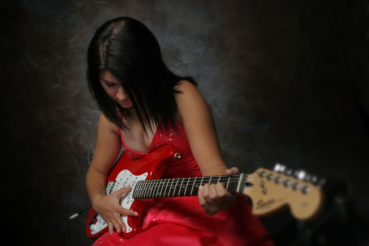 Платья из гитара