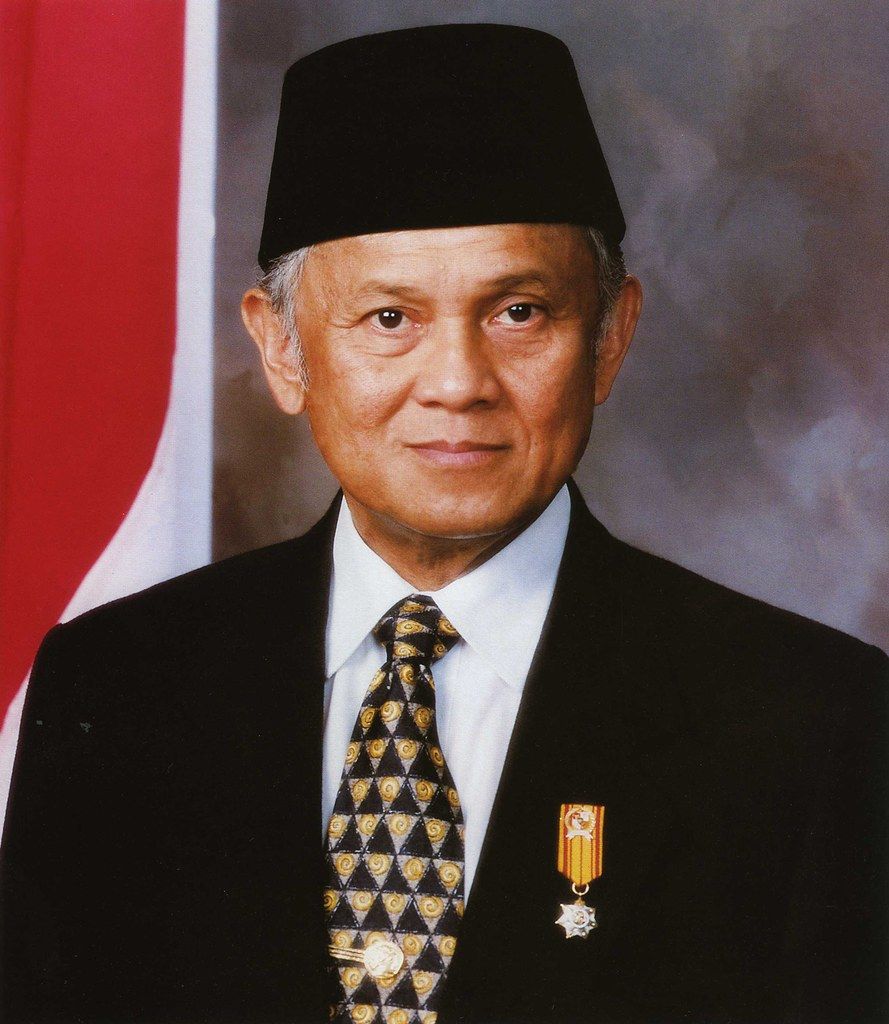Presiden republik indonesia bj habibie Photo and Wallpaper