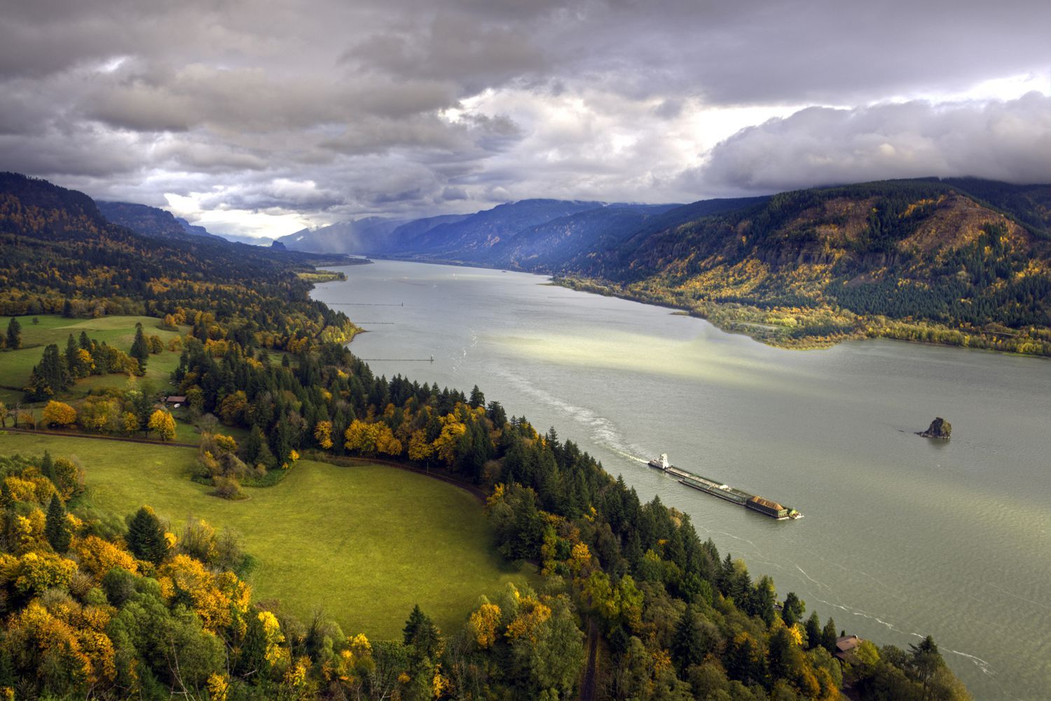 Historic Columbia River Highway Scenic Driving Tour