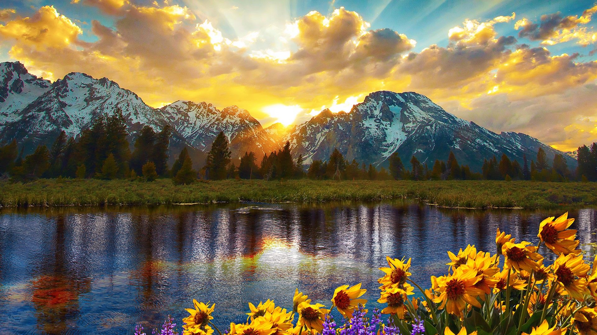 Panorama of the Grand Tetons with reflection in Jackson Lake