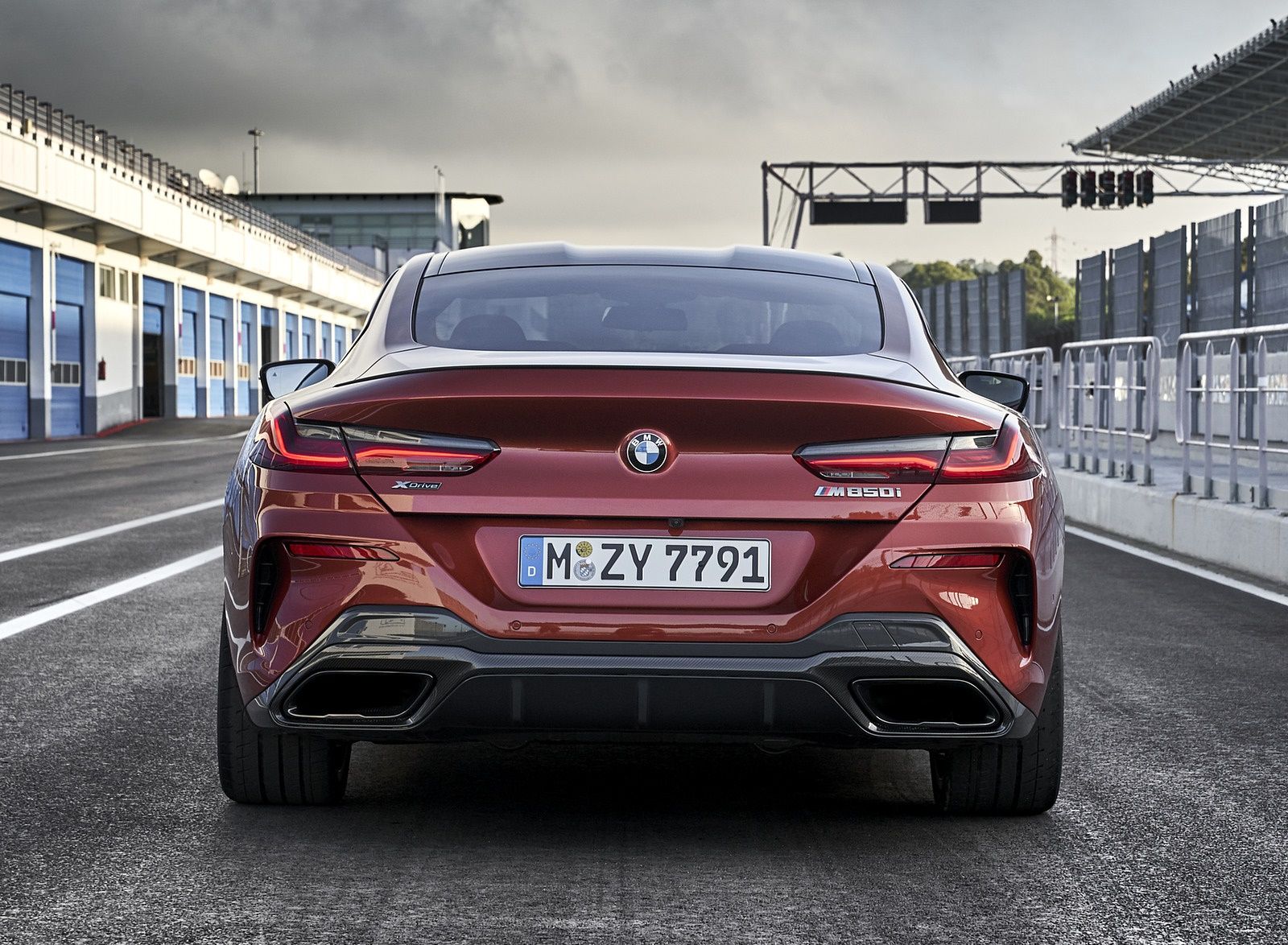 BMW 8 Series M850i Rear Wallpaper