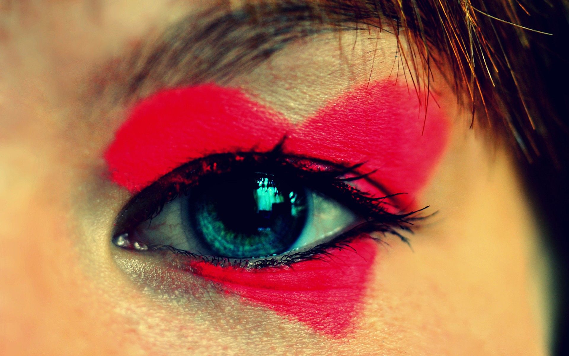 Red Heart Women's Eye Make Up Wallpaper. Red Heart Women's Eye Make Up