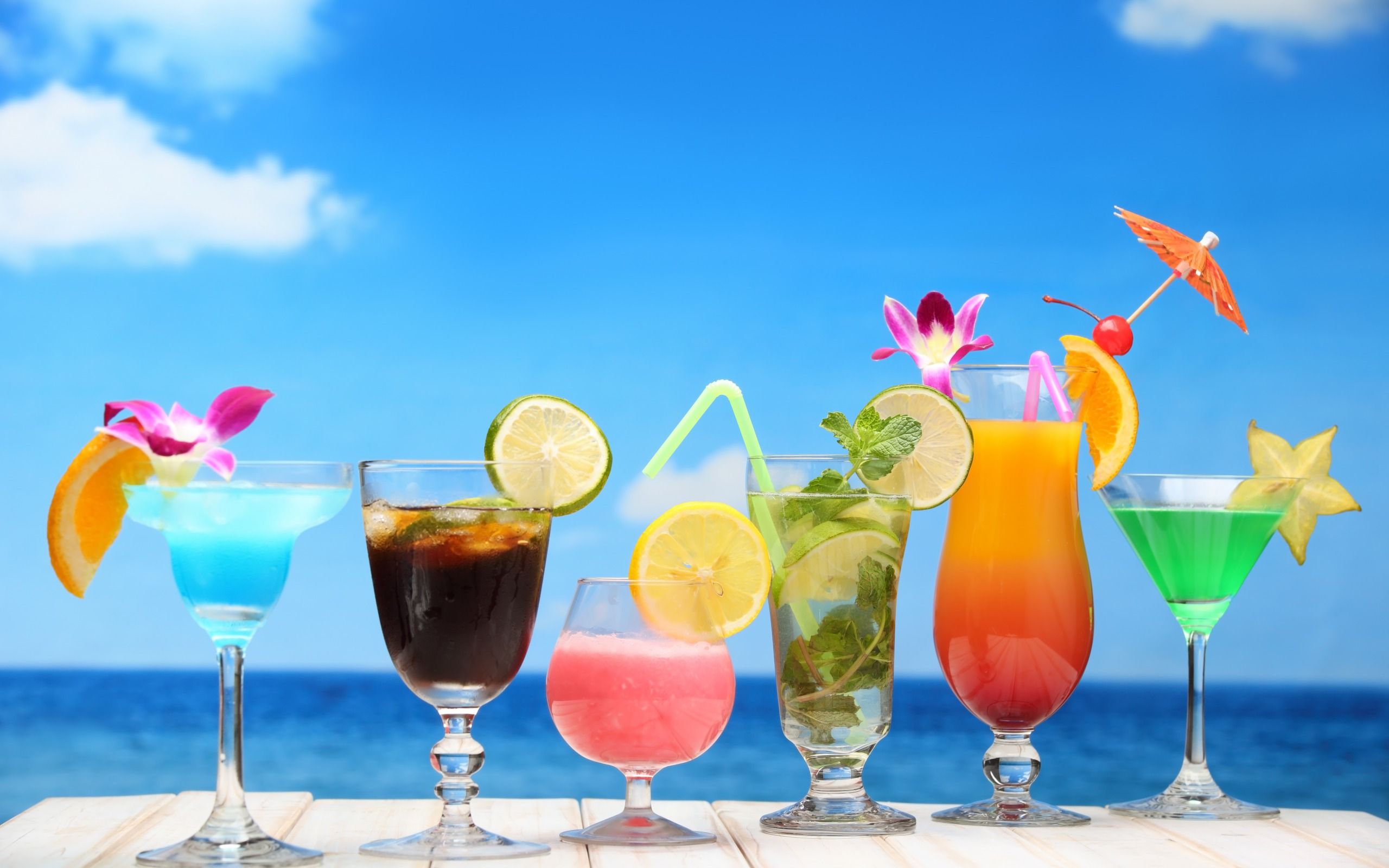 Download wallpaper Summer cocktails, summer drinks, beach, summer