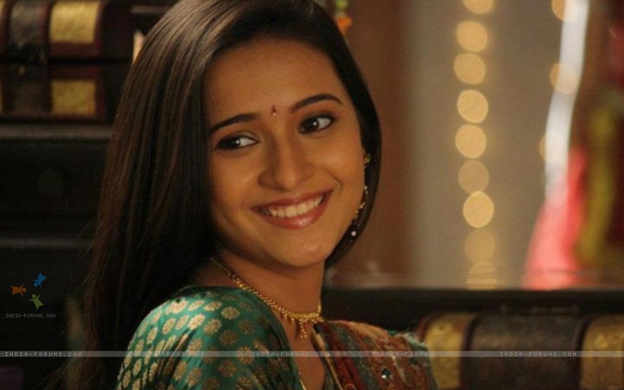 Gossip Indian: Shivani Surve throwing tantrums on the sets