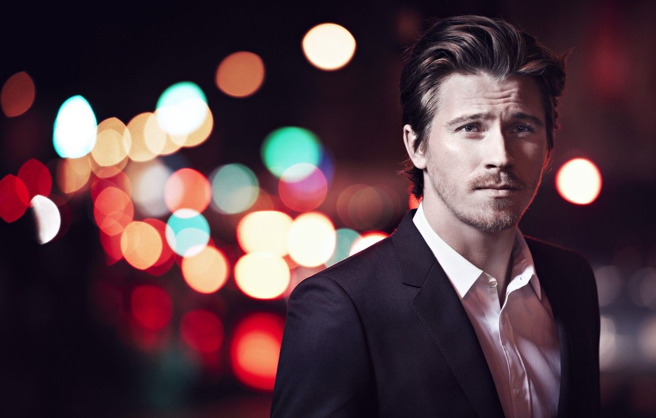 Wallpaper street, costume, actor, male, bokeh, Garrett Hedlund