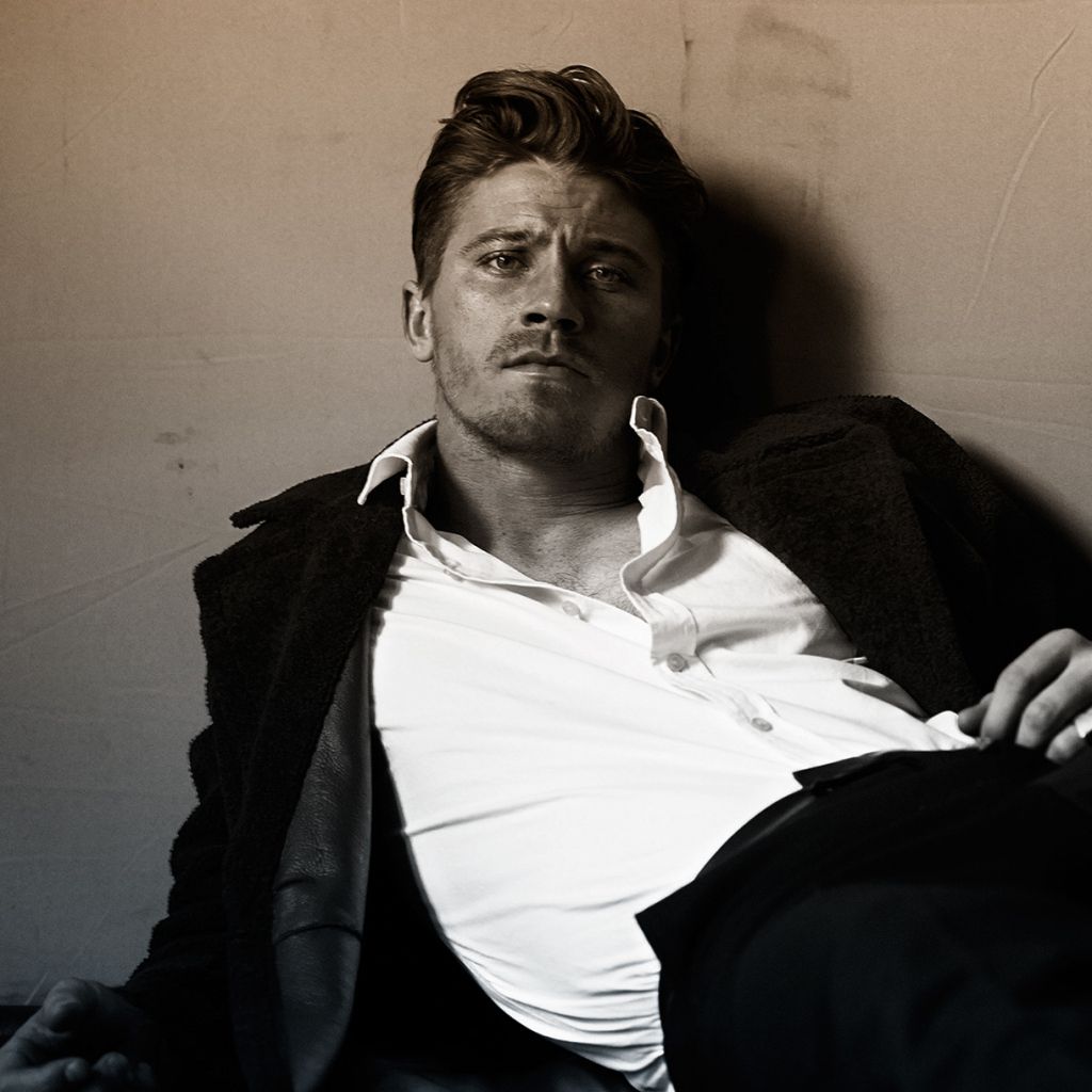 Download The Latest Garrett Hedlund Wallpaper & Picture From