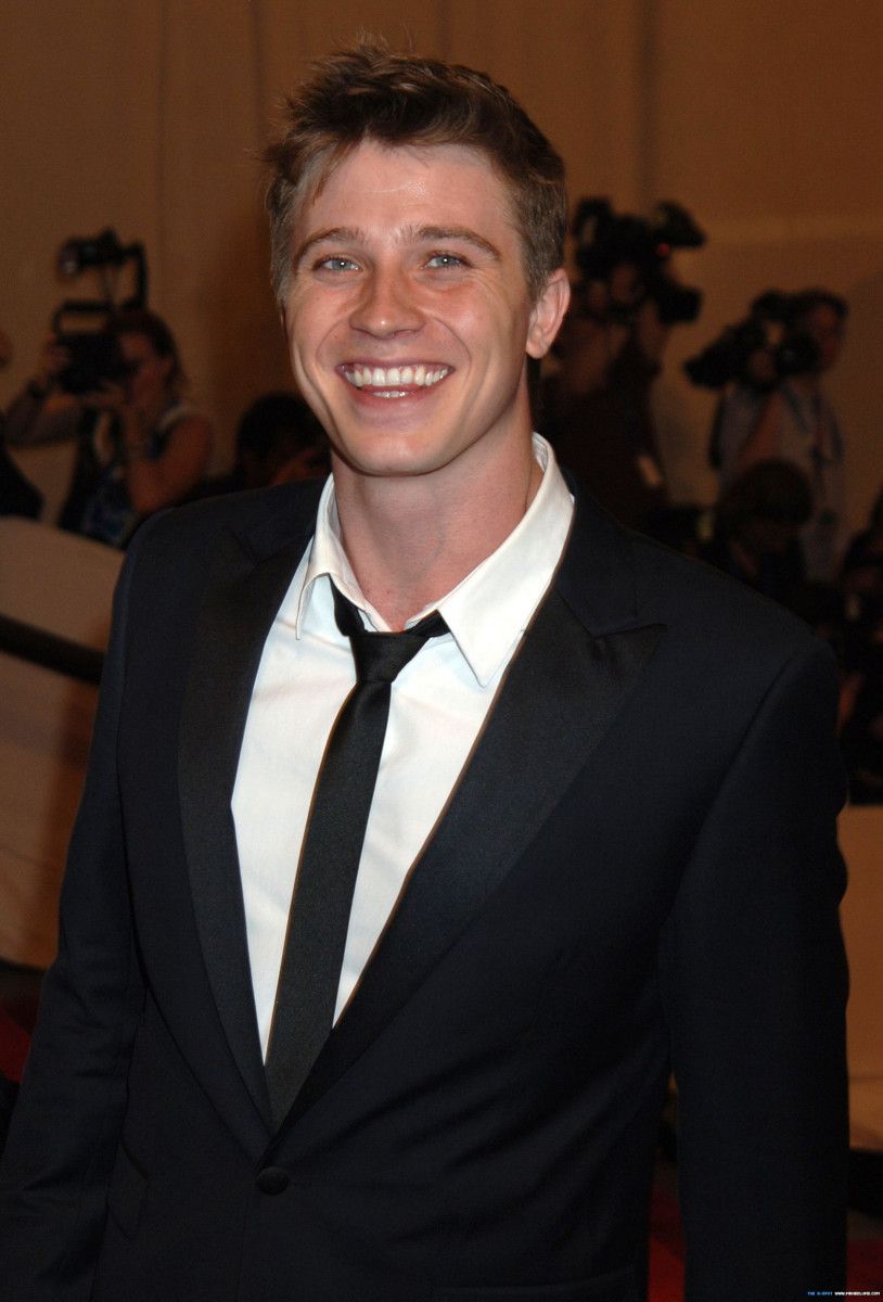 Garrett Hedlund wallpaper