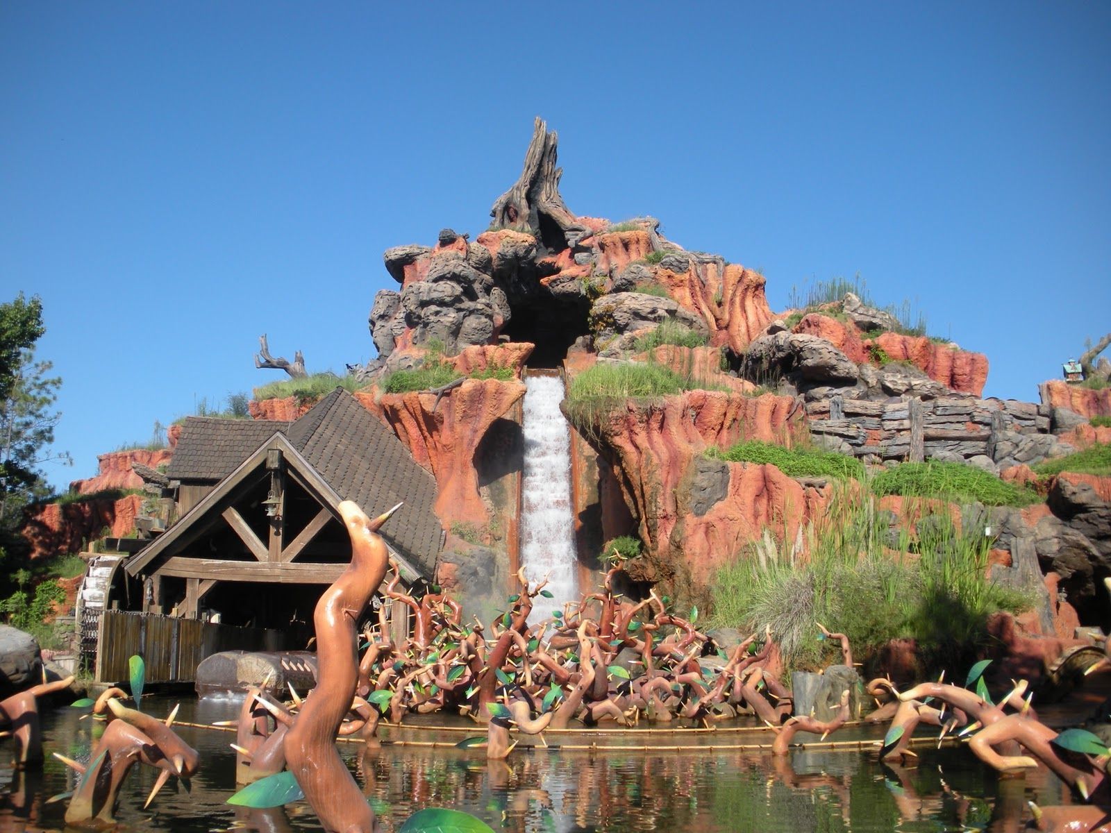 Splash Mountain at Disney World #Disney #Disneyworld #TravelBlog