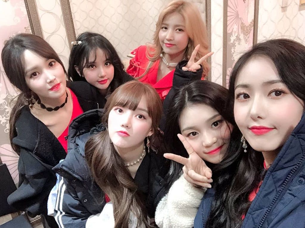 Dita Karang Idol Indonesia Jadi Member Girlband K Pop