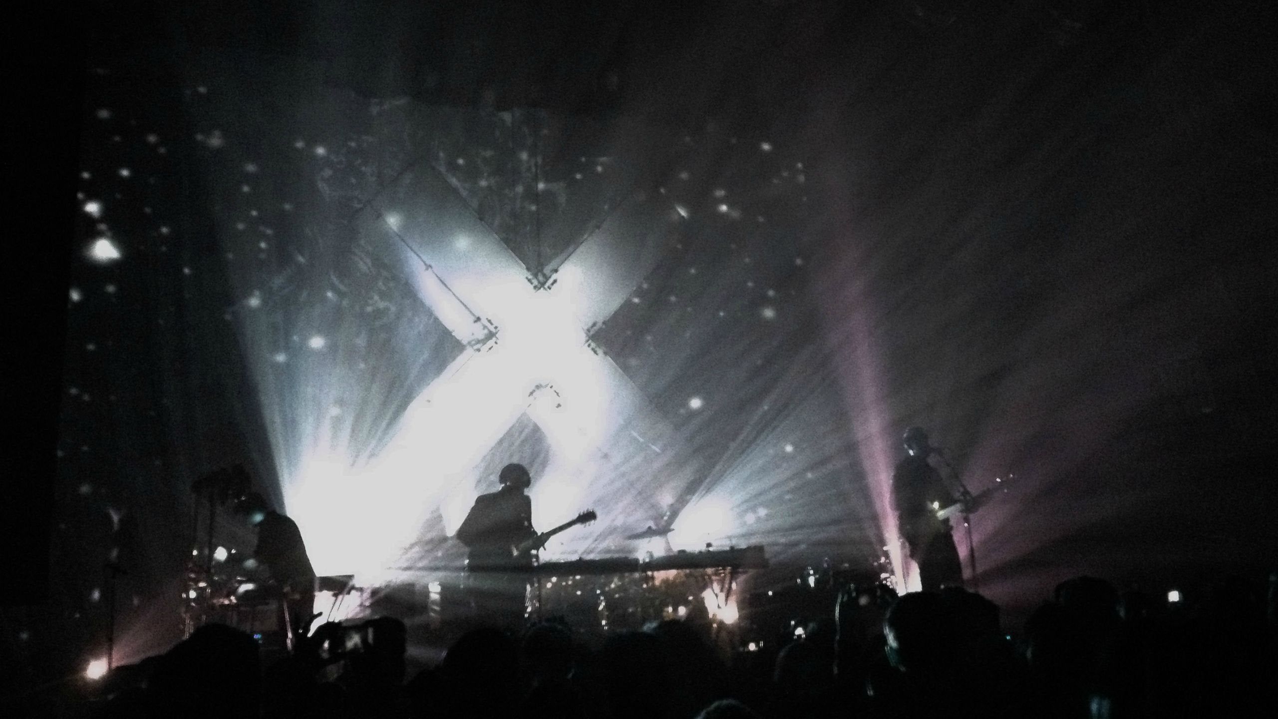 The XX live on stage [2560x1440]