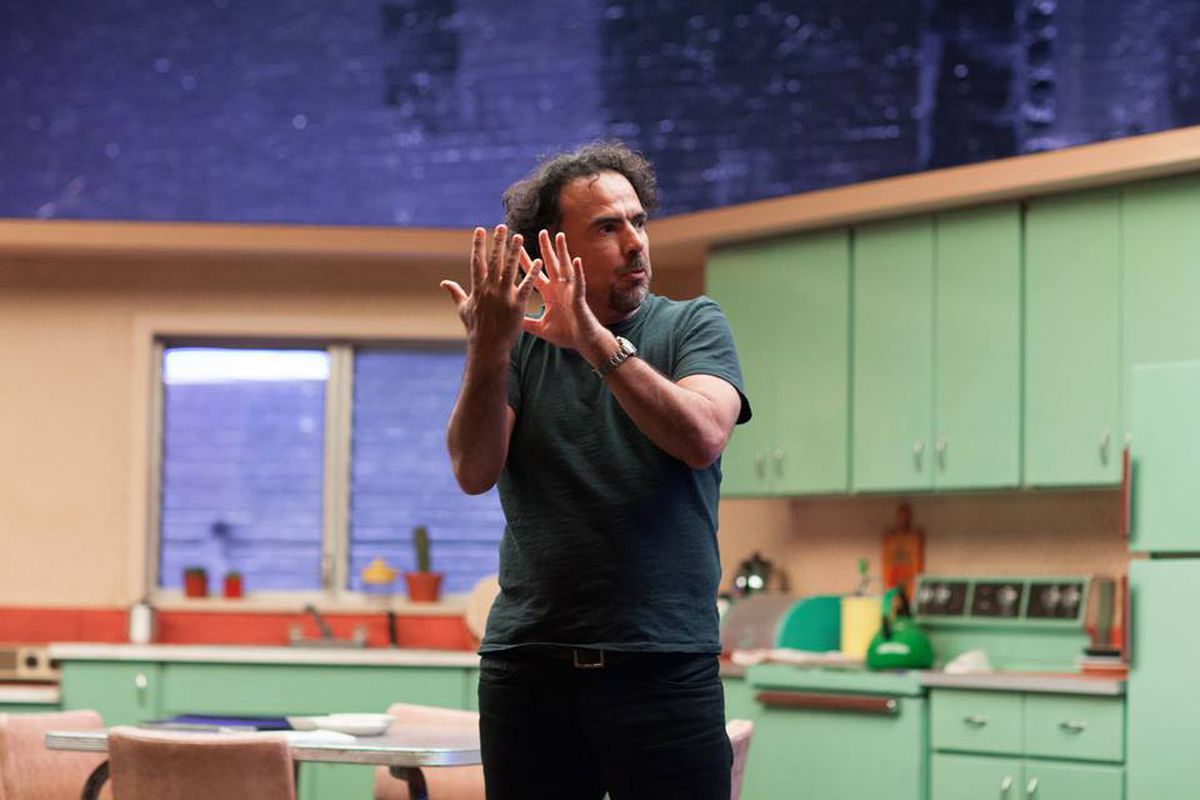 Alejandro González Iñárritu wins best director Oscar for Birdman