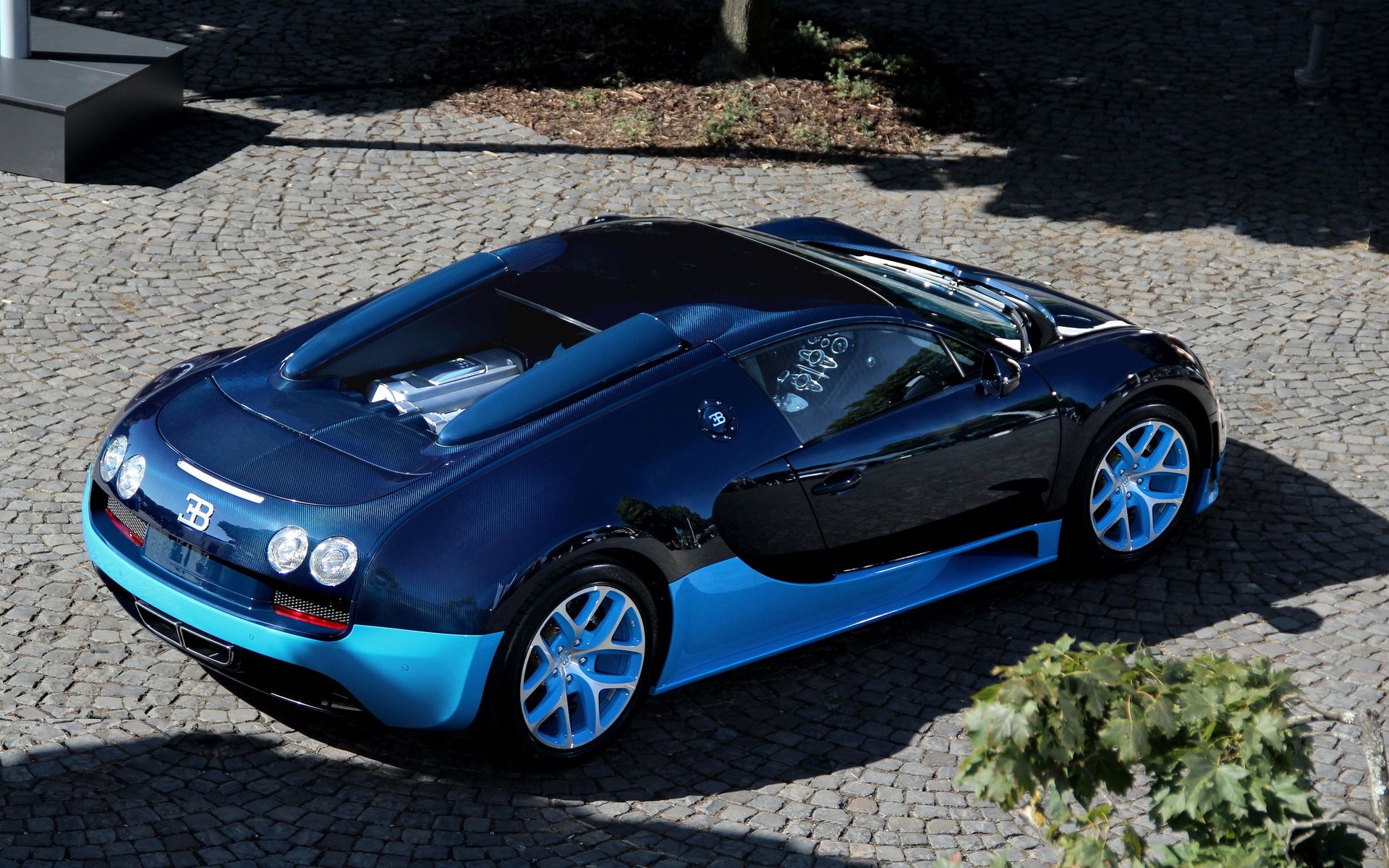 Blue Bugatti Veyron Grand Sport Vitesse Wallpaper HD Wallpaper