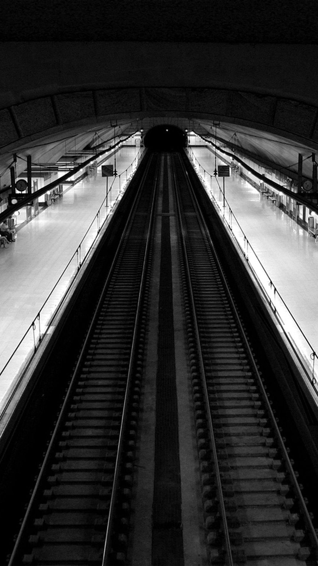 Madrid Subway Black And White Top View Android Wallpaper free download