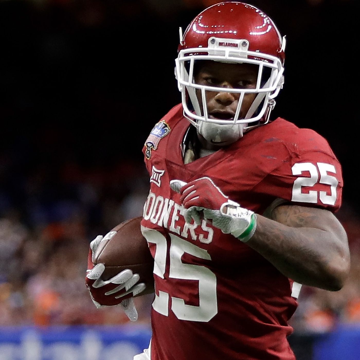 Joe Mixon punched a woman, and it's on video. Here's the full