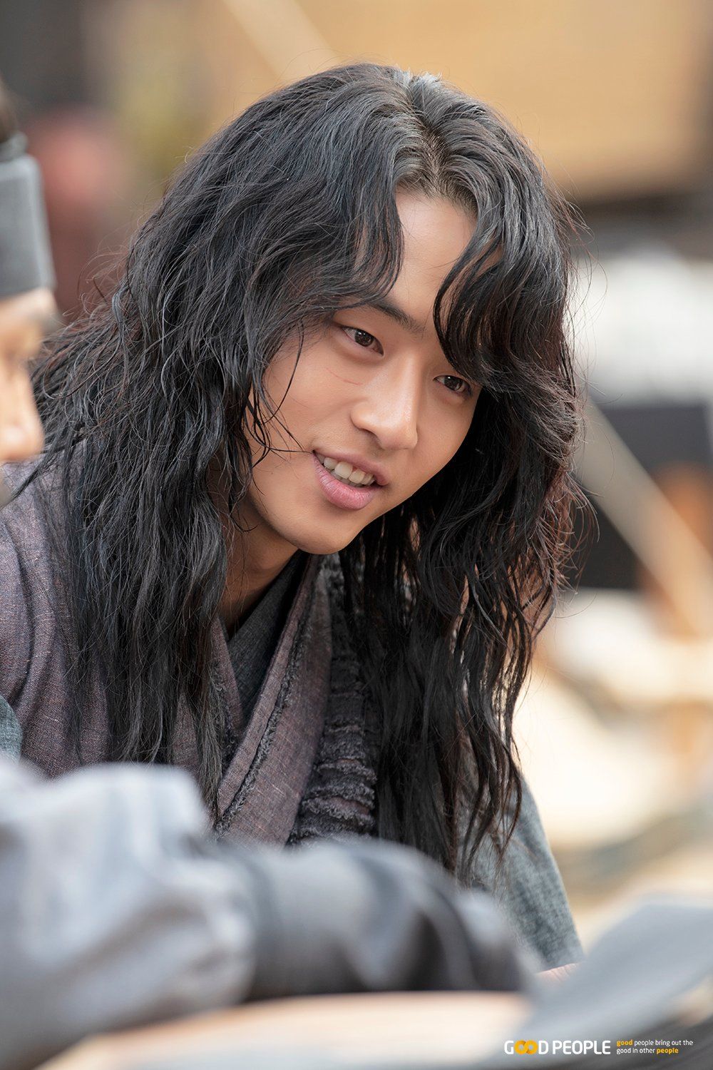 BTS shots of Yang Sejong in series 'My Country'!