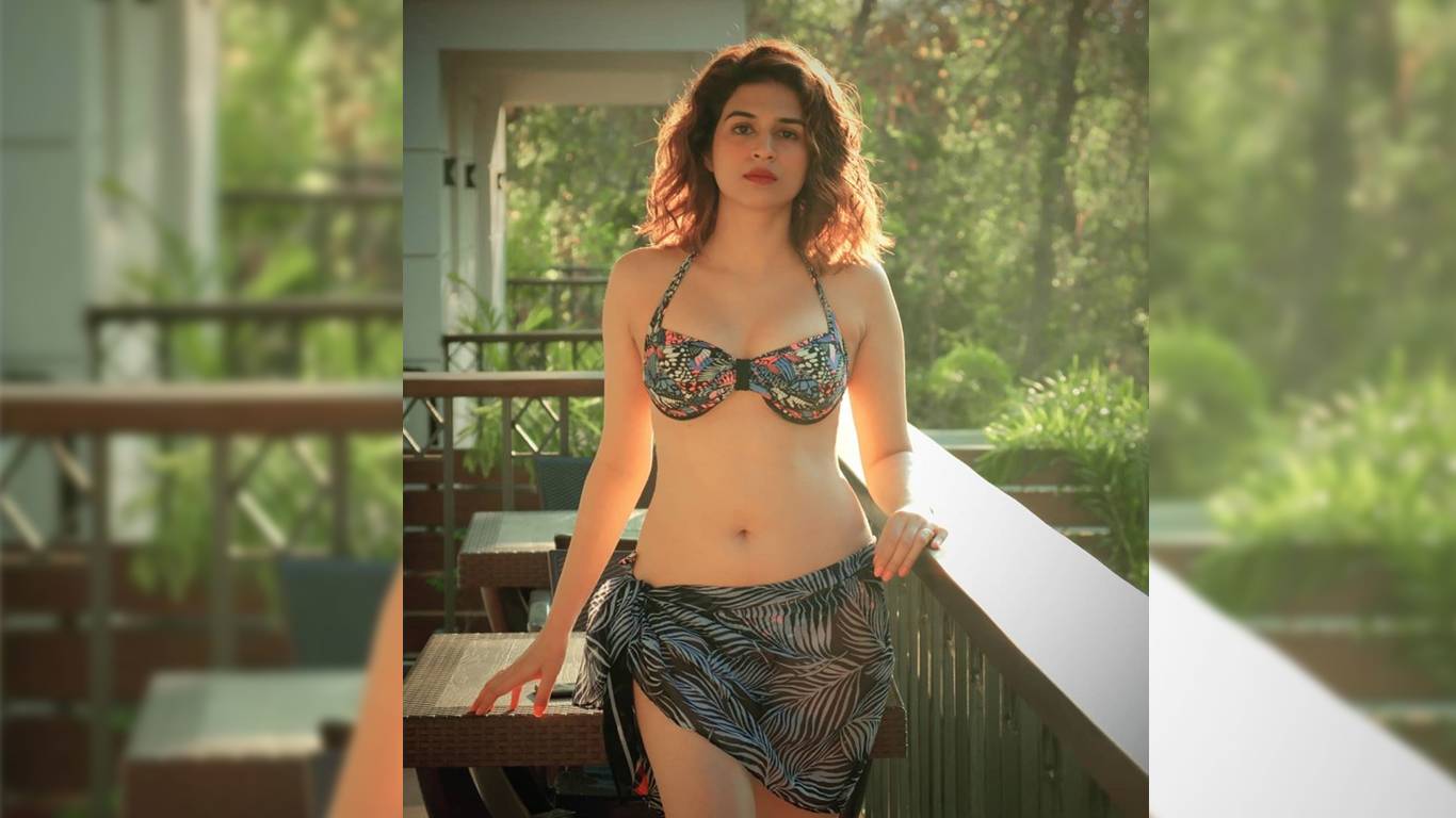 Shraddha Das HD Wallpaper. Latest Shraddha Das Wallpaper HD