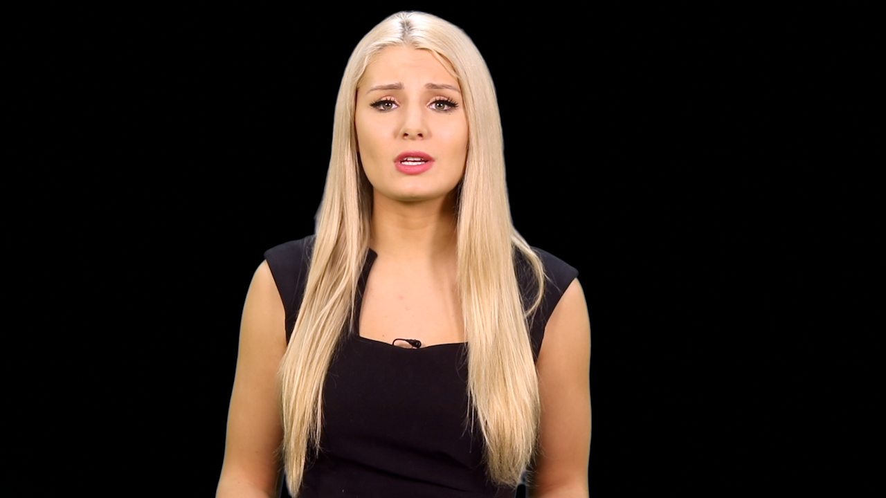 Lauren Southern Hot Photo, Bikini Pics & Image