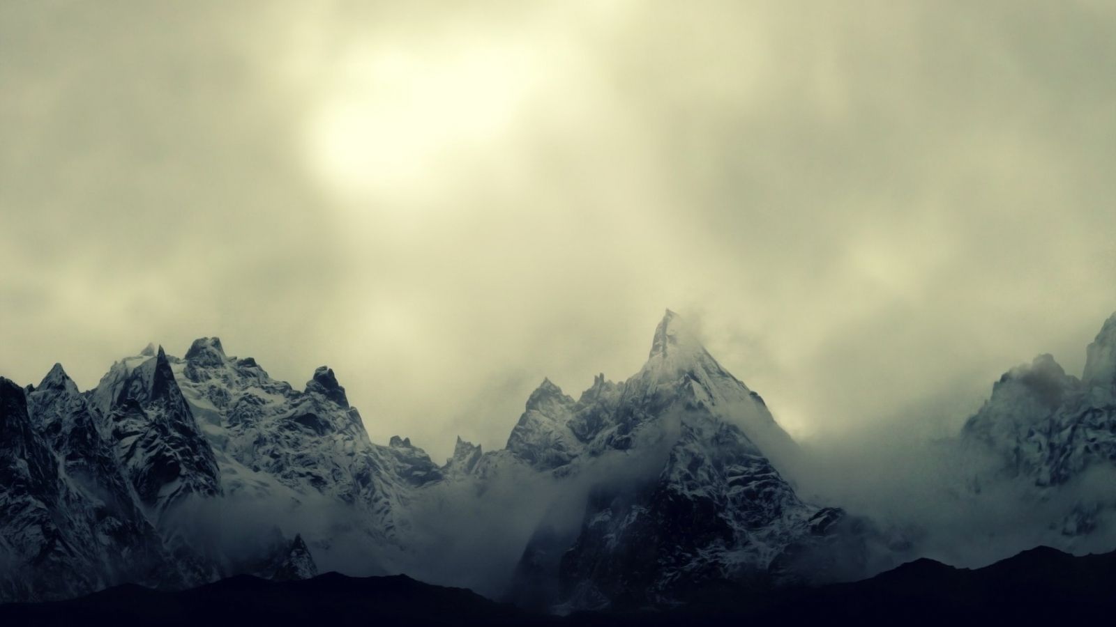 Free download Cloudy Mountains Landscape wallpaper Cloudy