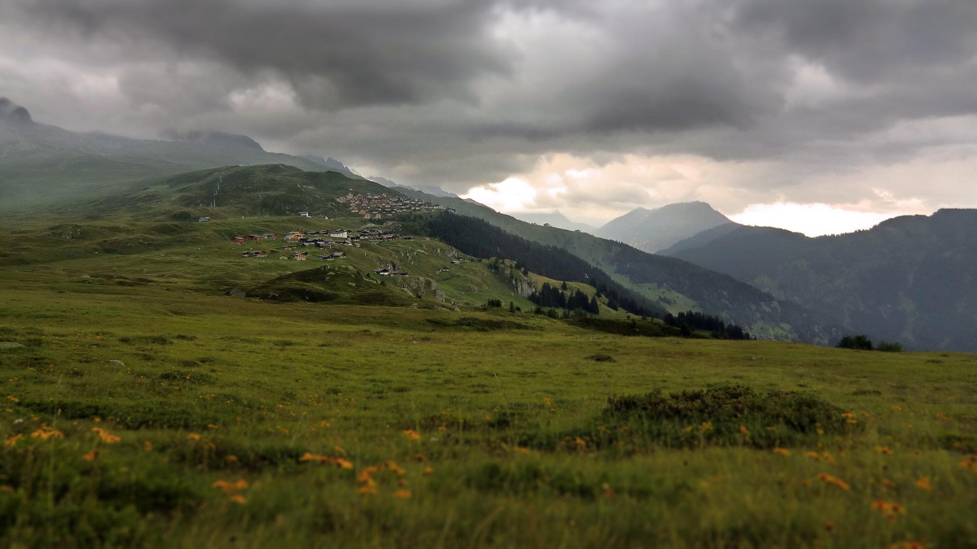 4K Ultra HD Cloudy Weather, Alps Nature Mountain Wallpaper