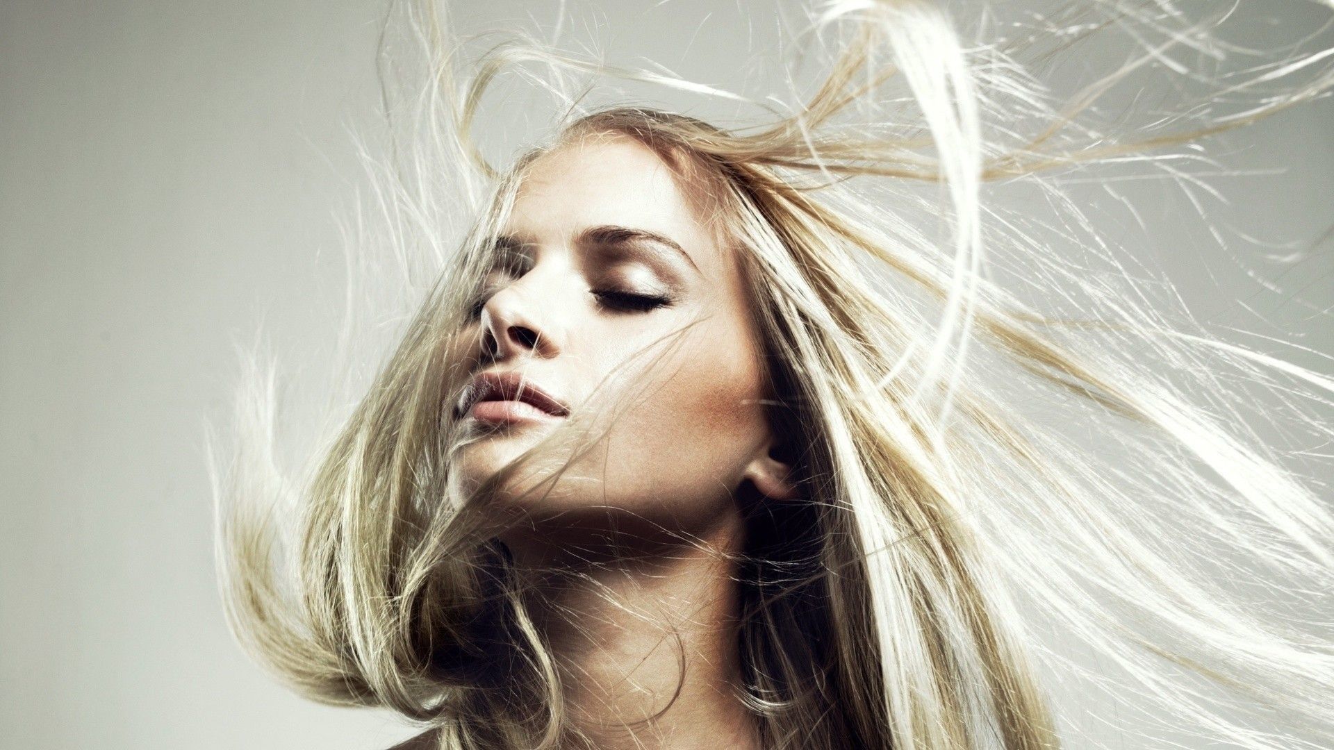 Hair Stylist Wallpaper