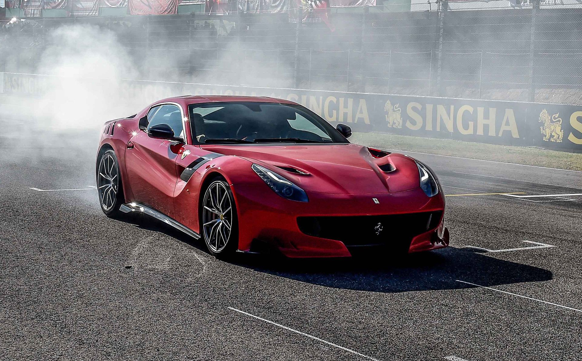 Ferrari F12 tdf Hits The Track: Video