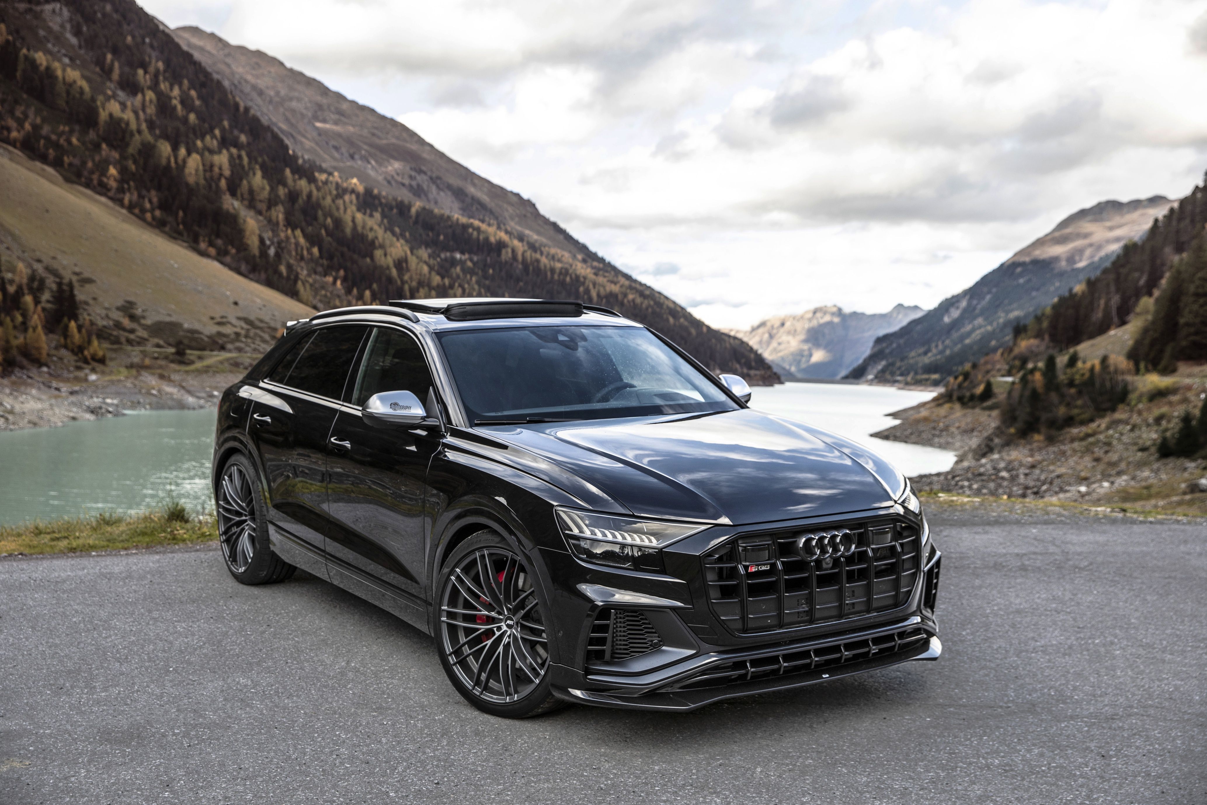 Audi q8 rs обои