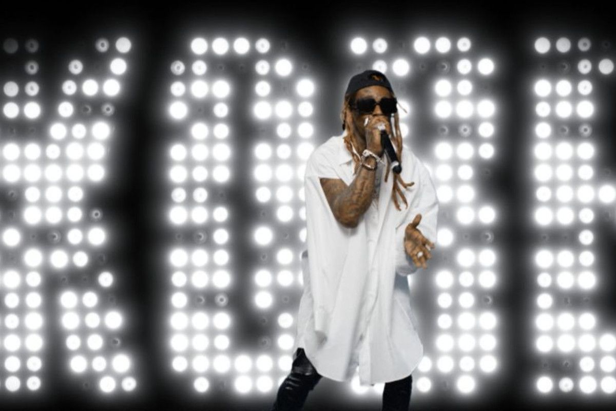 Lil Wayne pays tribute to Kobe Bryant at BET Awards 2020