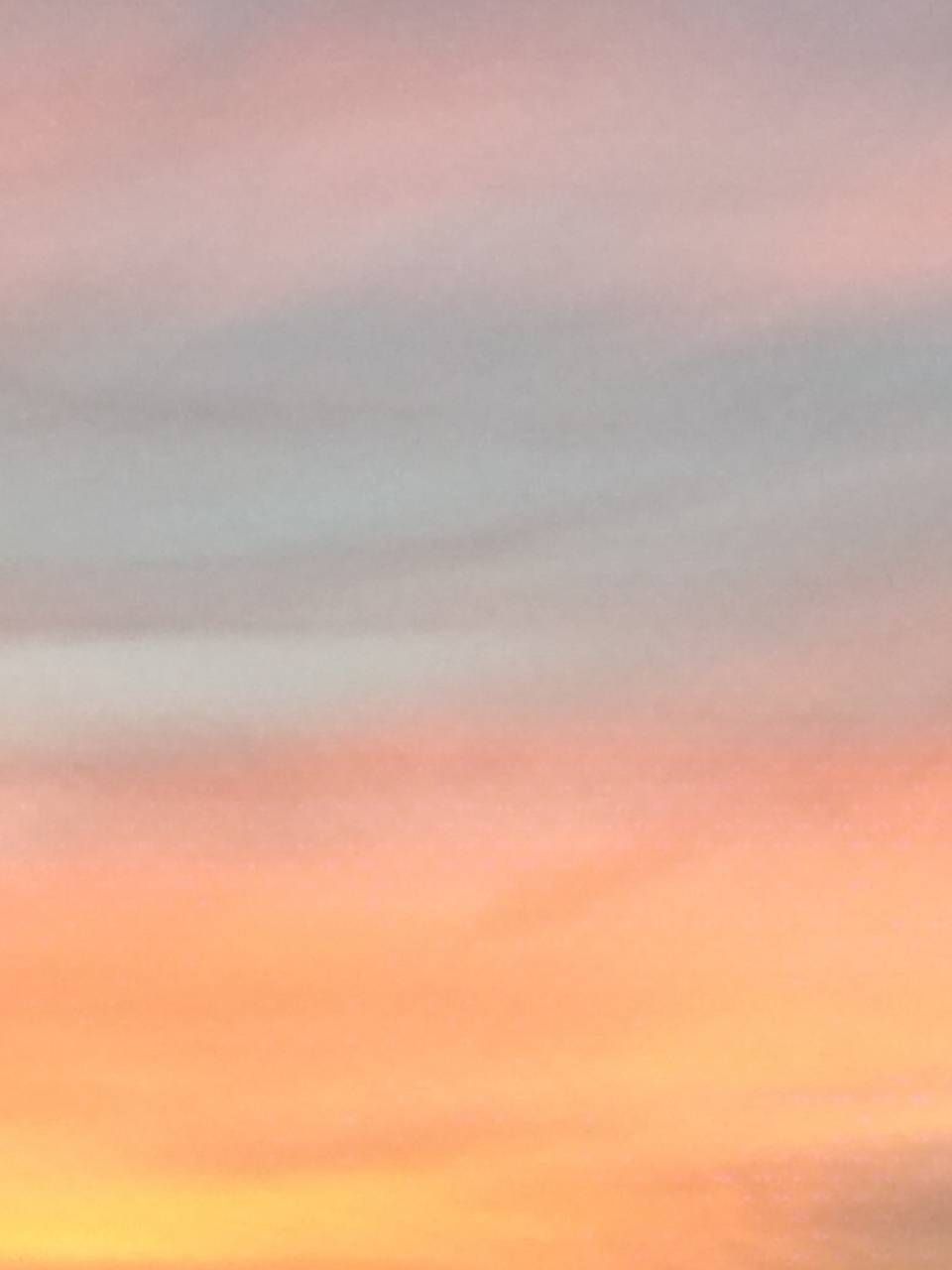 Ombre Sunset wallpaper