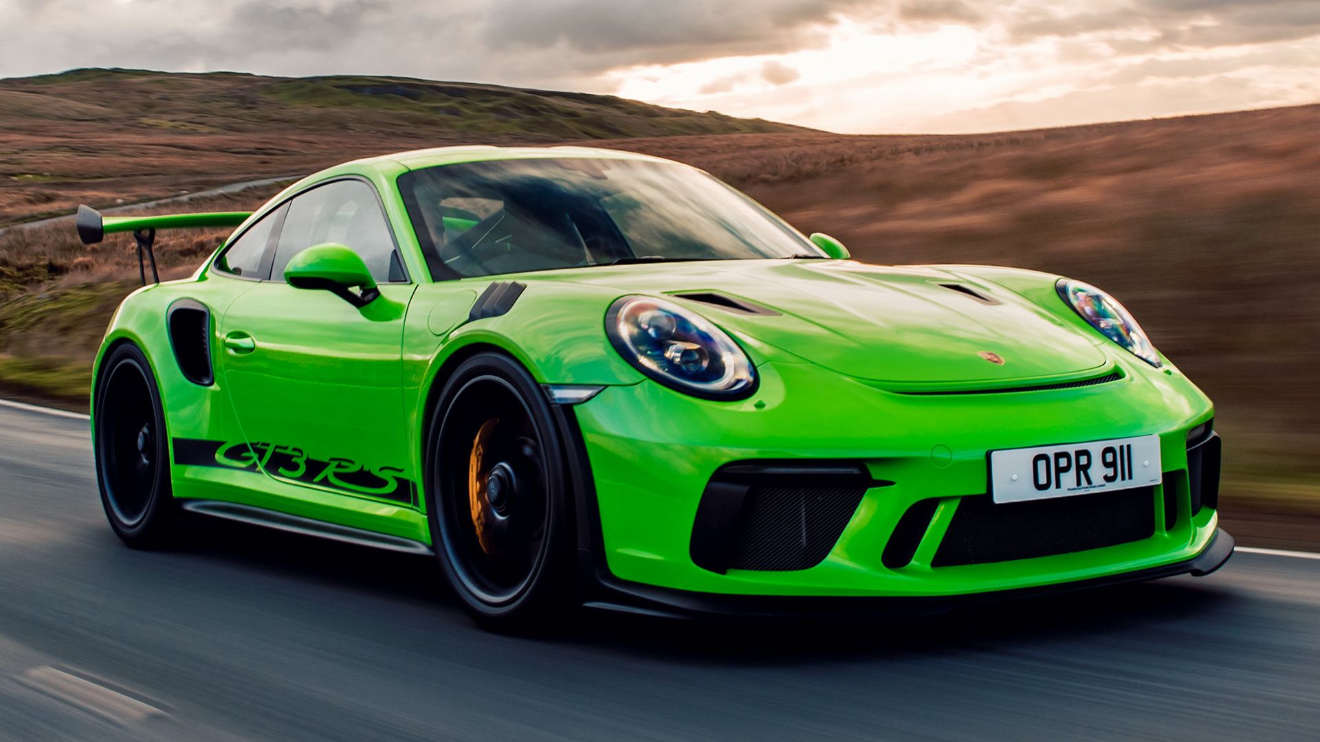 Porsche 911 GT3 RS (UK) and HD Image