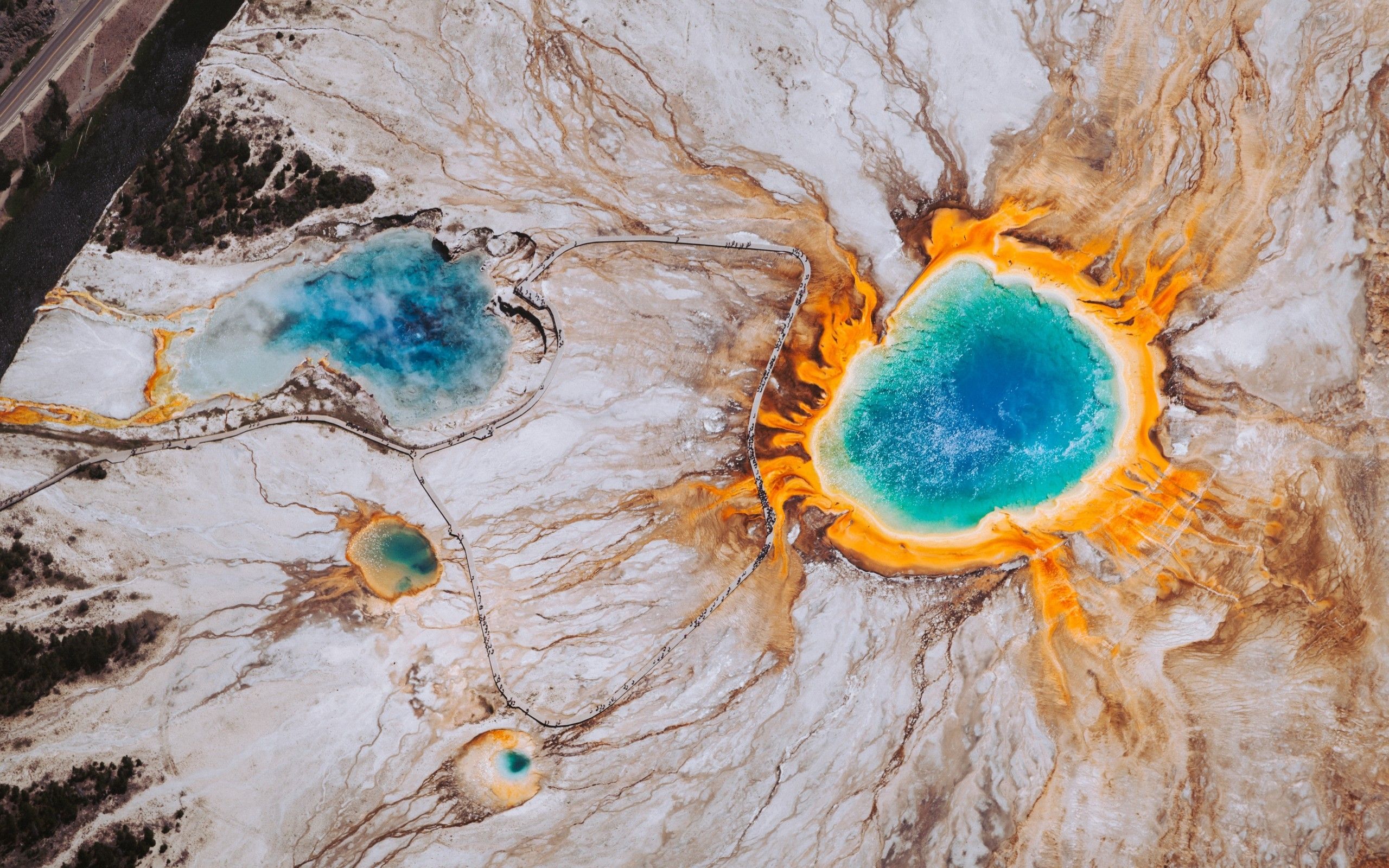Download 2560x1600 United States Wyoming, Grand Prismatic Spring