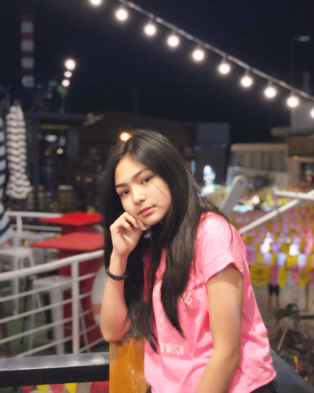 Dexie Diaz Wallpaper