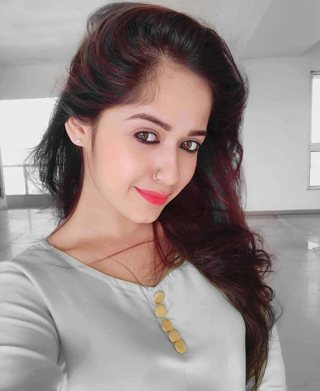 Image may contain: 1 person, closeup. HD wallpaper for mobile