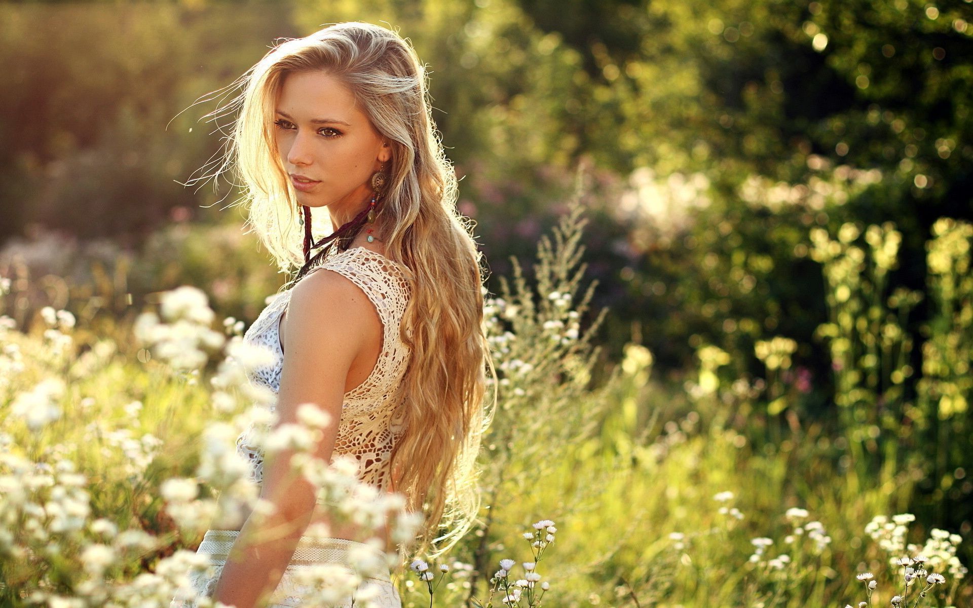 Hippie Girl Wallpaper