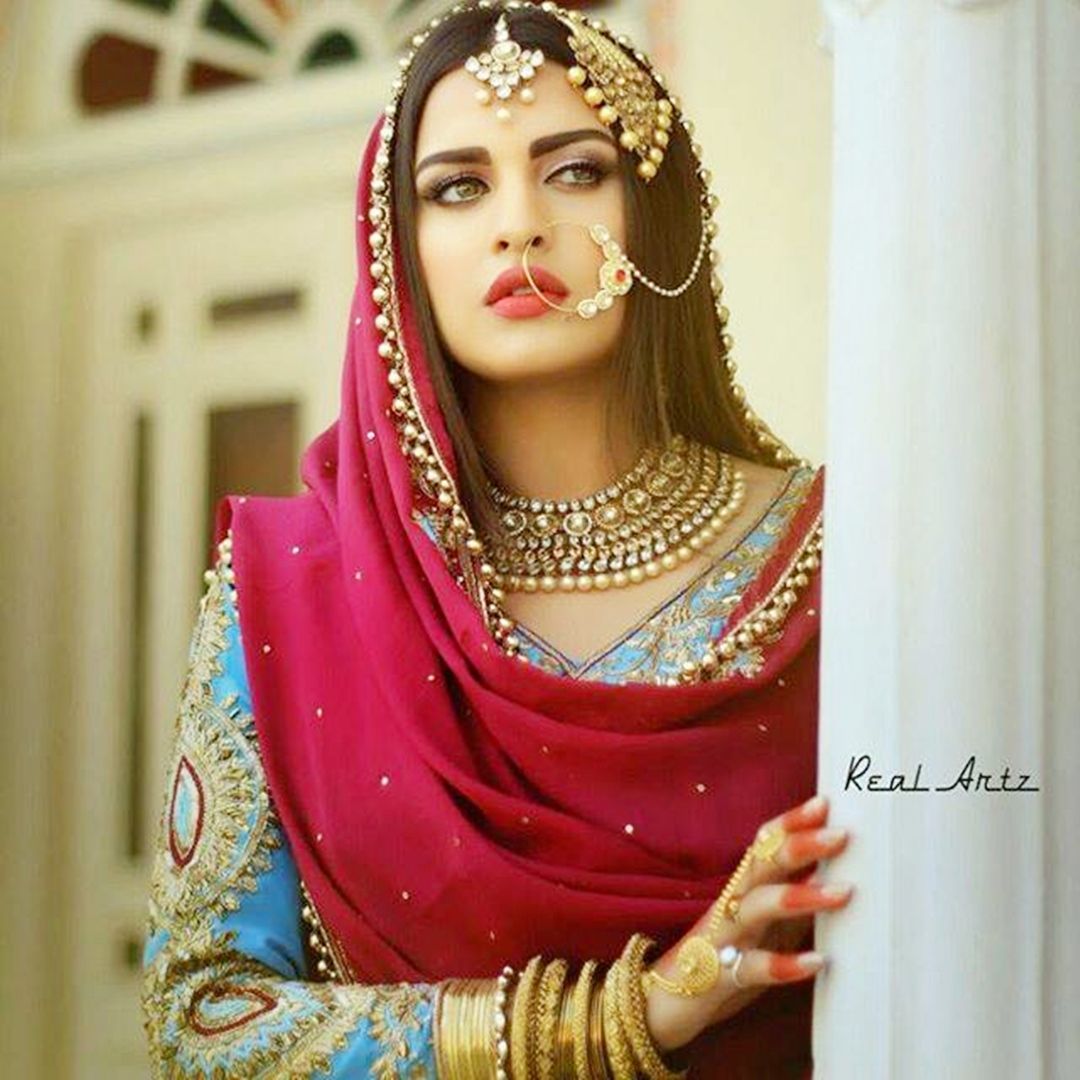 Beautiful Punjabi Girl Dp Pic Images for WhatsApp Dp Emoji