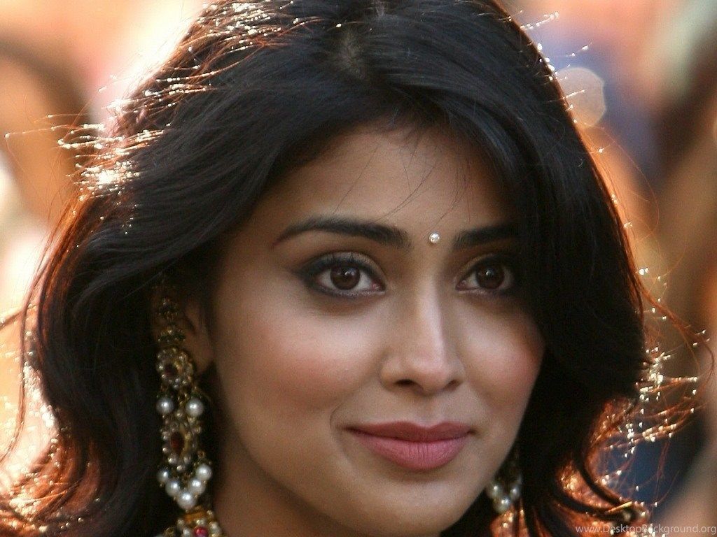 Bollywood Actresses Wallpaper South Indian Actress Shriya Saran. Desktop Background