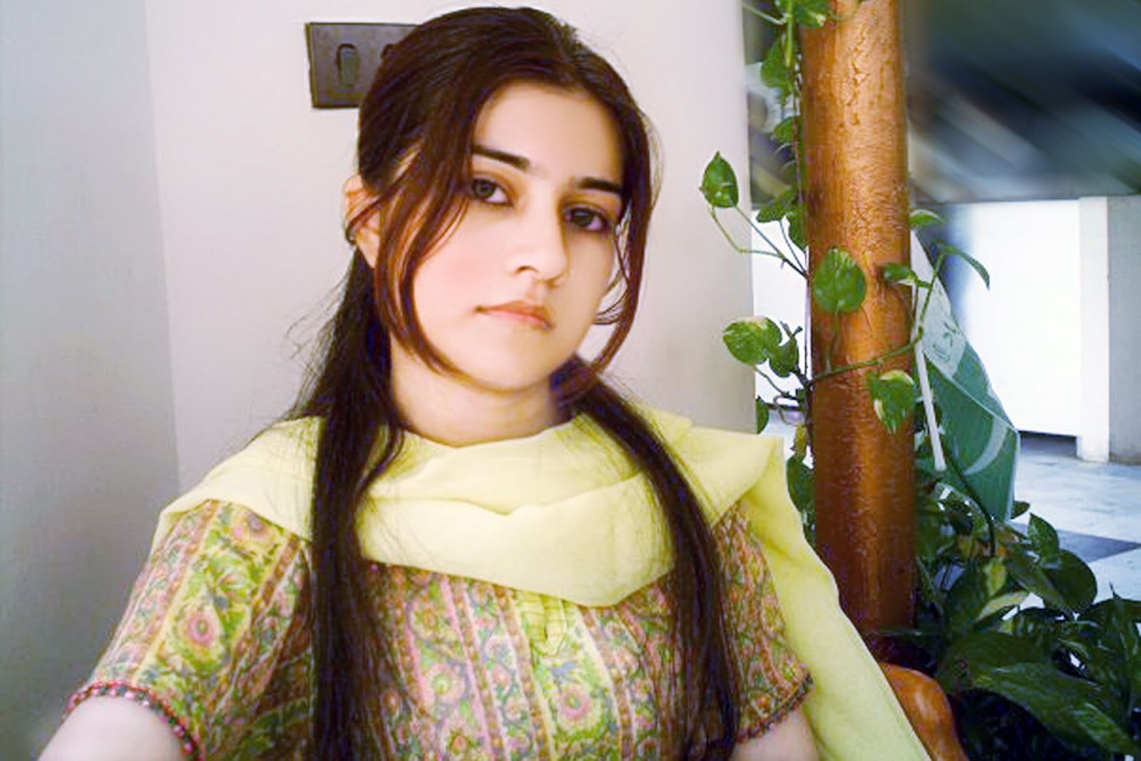 Beautiful Pakistani Girls Picture. Most beautiful places in