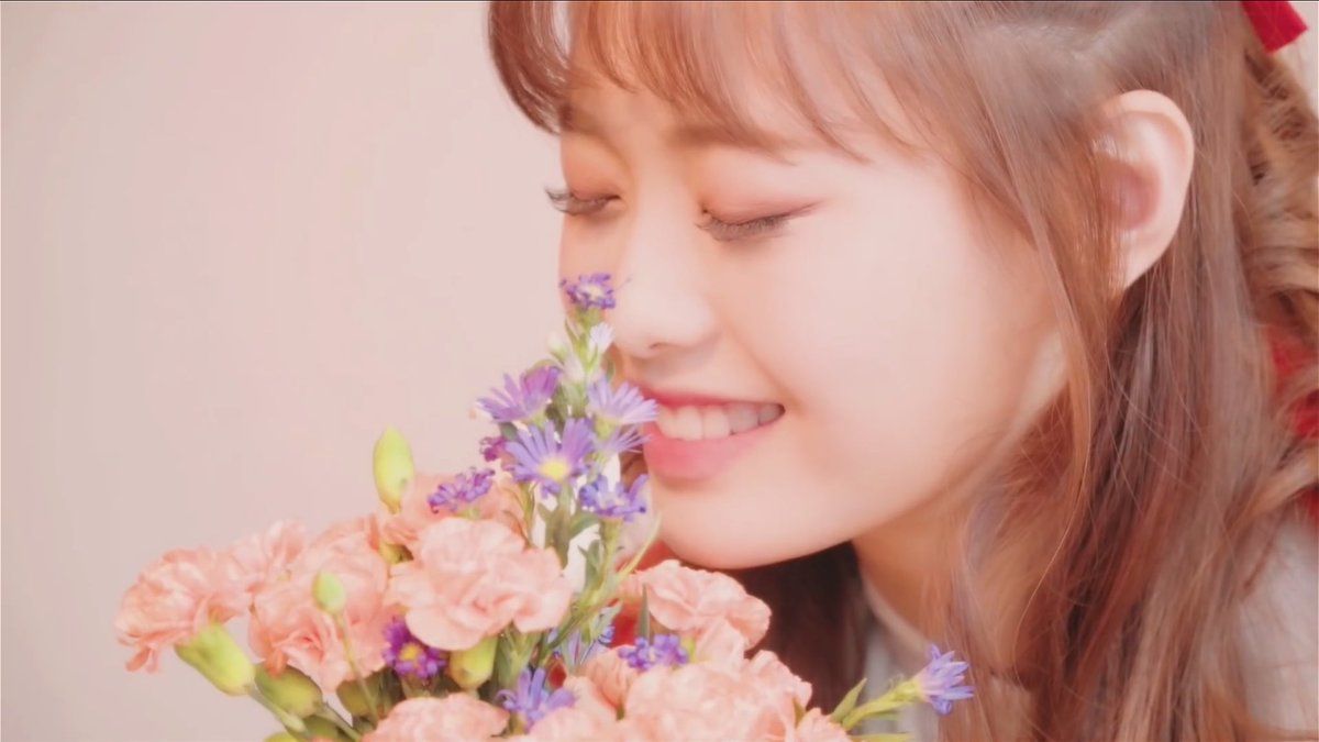 chuu pics - ꒰ chuu.img ꒱ ✉︎ screencaps #츄 #이달