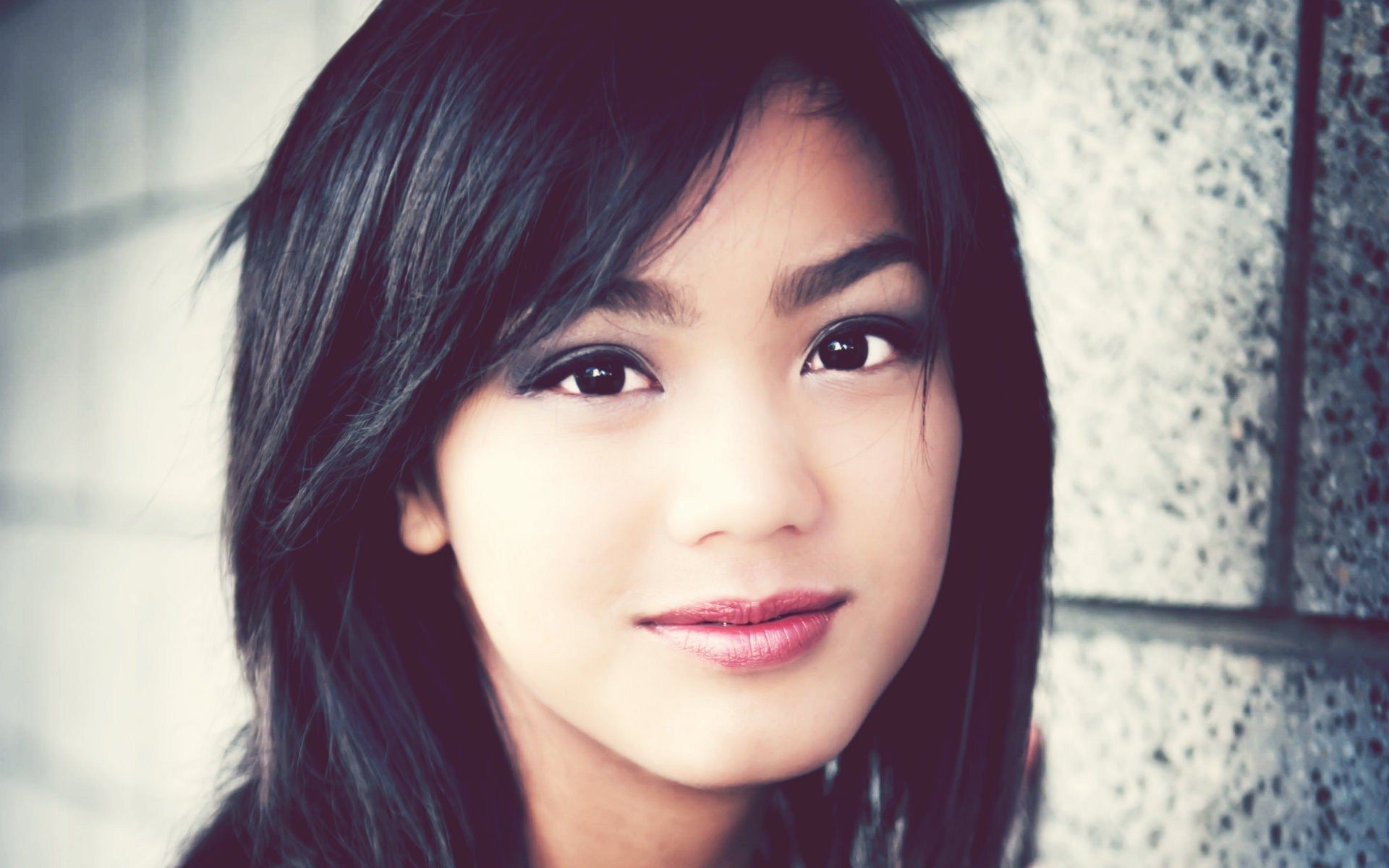 Close Up Photography Beauty Brunette Girl