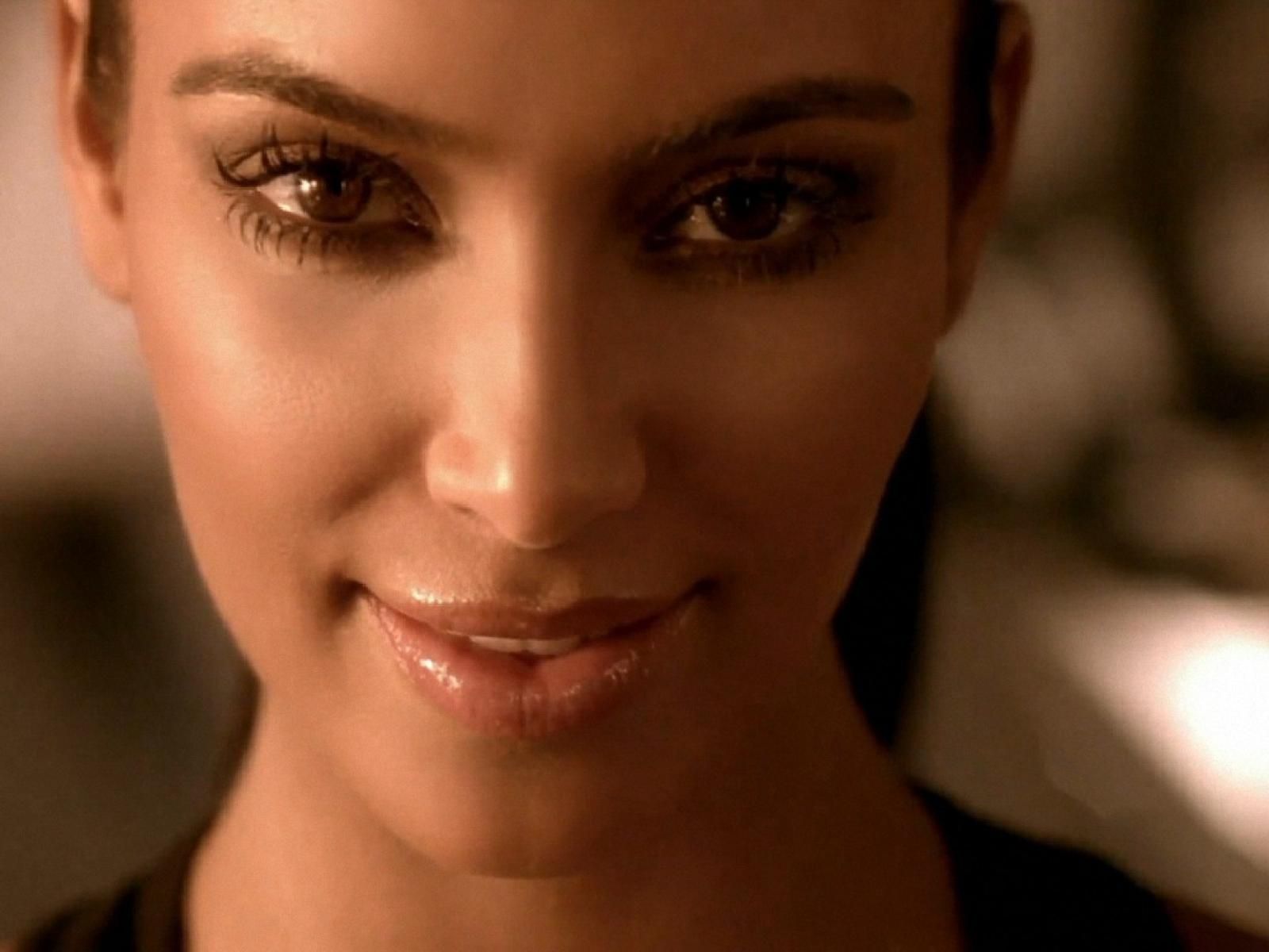 Kim Kardashian Closeup wallpaper. Kim Kardashian Closeup stock