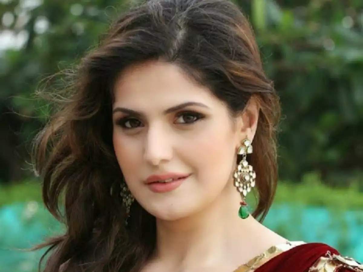 Zareen Khan slaps a man in Aurangabad for trying to touch her