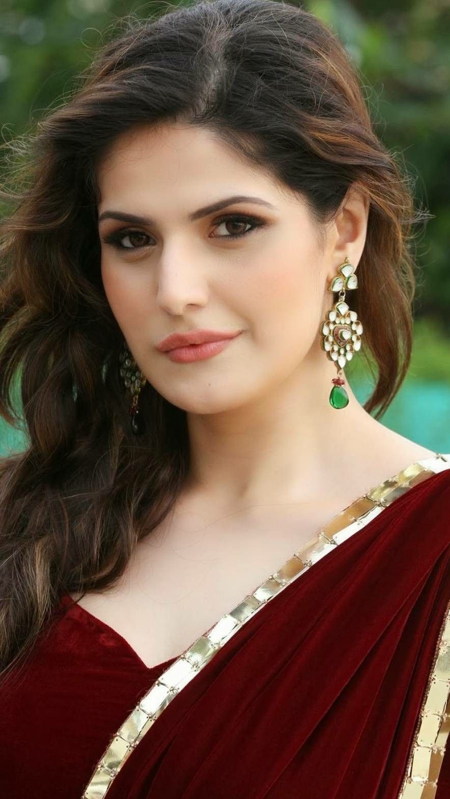 Beautiful zarine. Beautiful actresses, Zarine khan, Celebrities