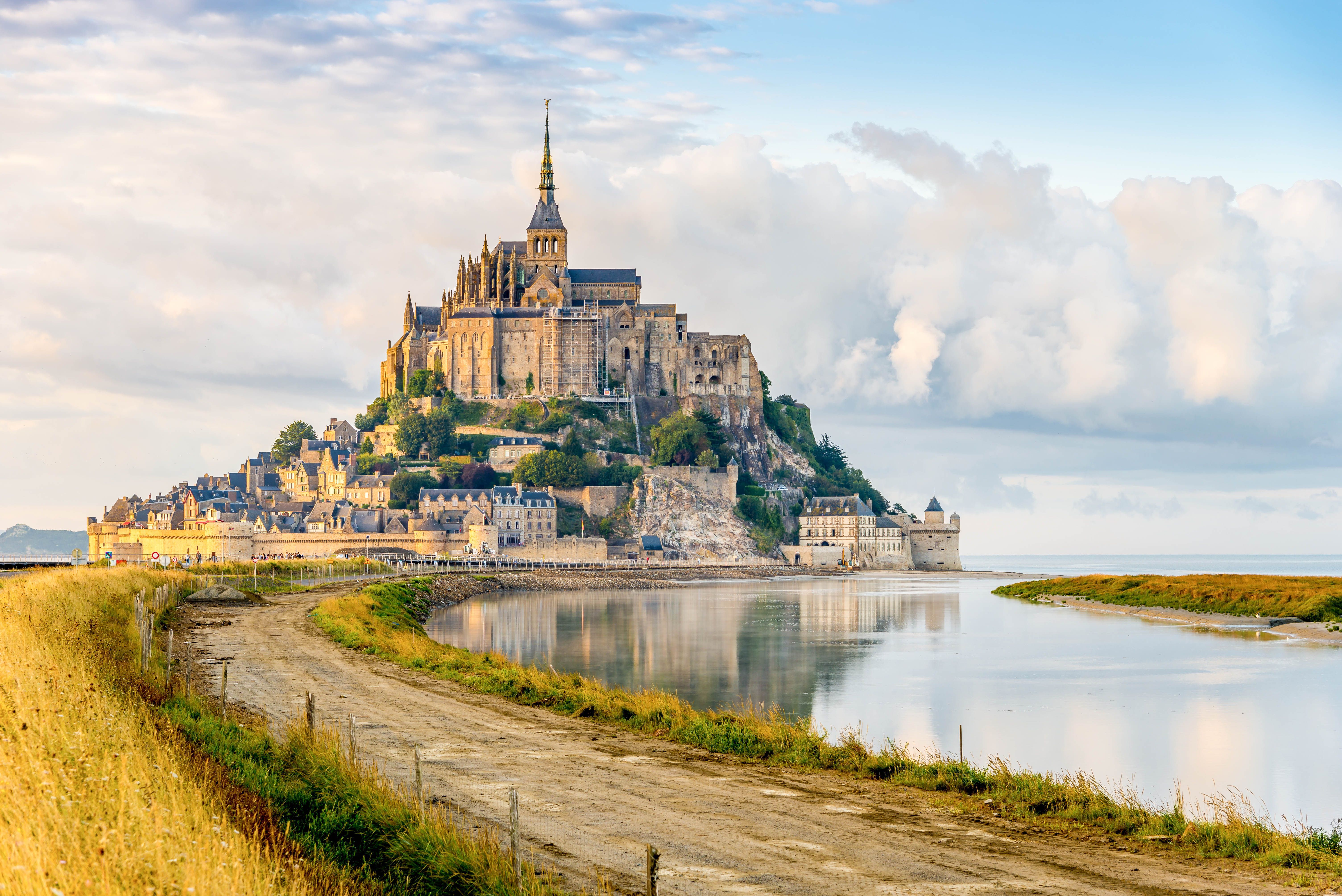 Mont Saint Michel Beautiful HD Wallpaper, Image In High Resolution HD Wallpaper