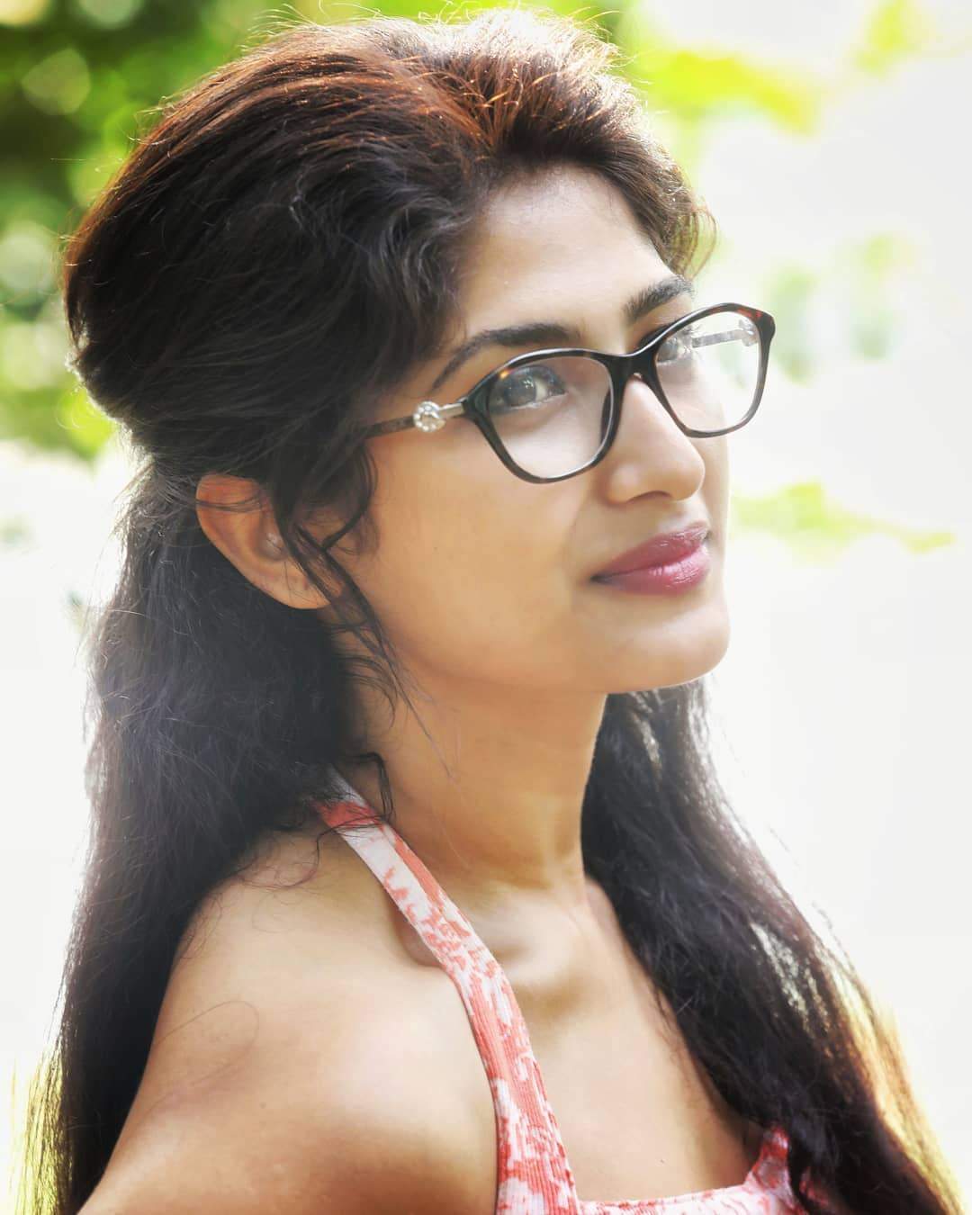 Pics Bucket: Actress Roshini Prakash Latest HD Photo And Wallpaper